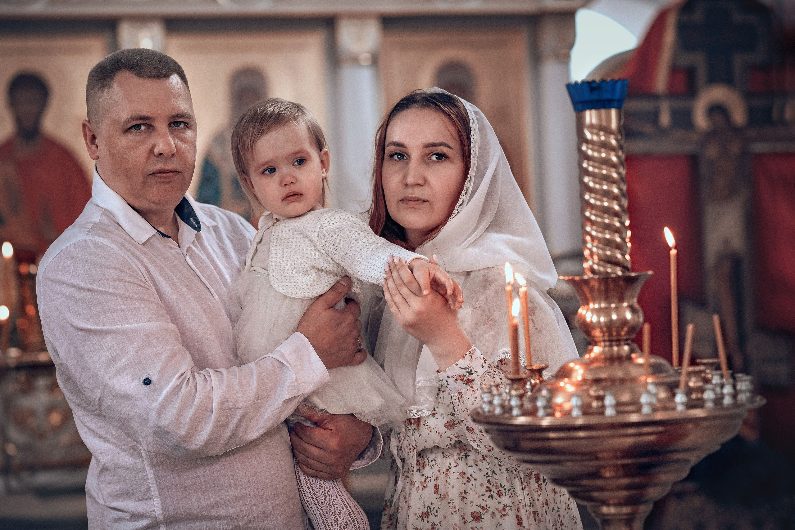 Крещение Мирославы в храме Феодора Тирона. Фотографы крещения/венчания  Красноярск Татьяна и Вячеслав Переваловы