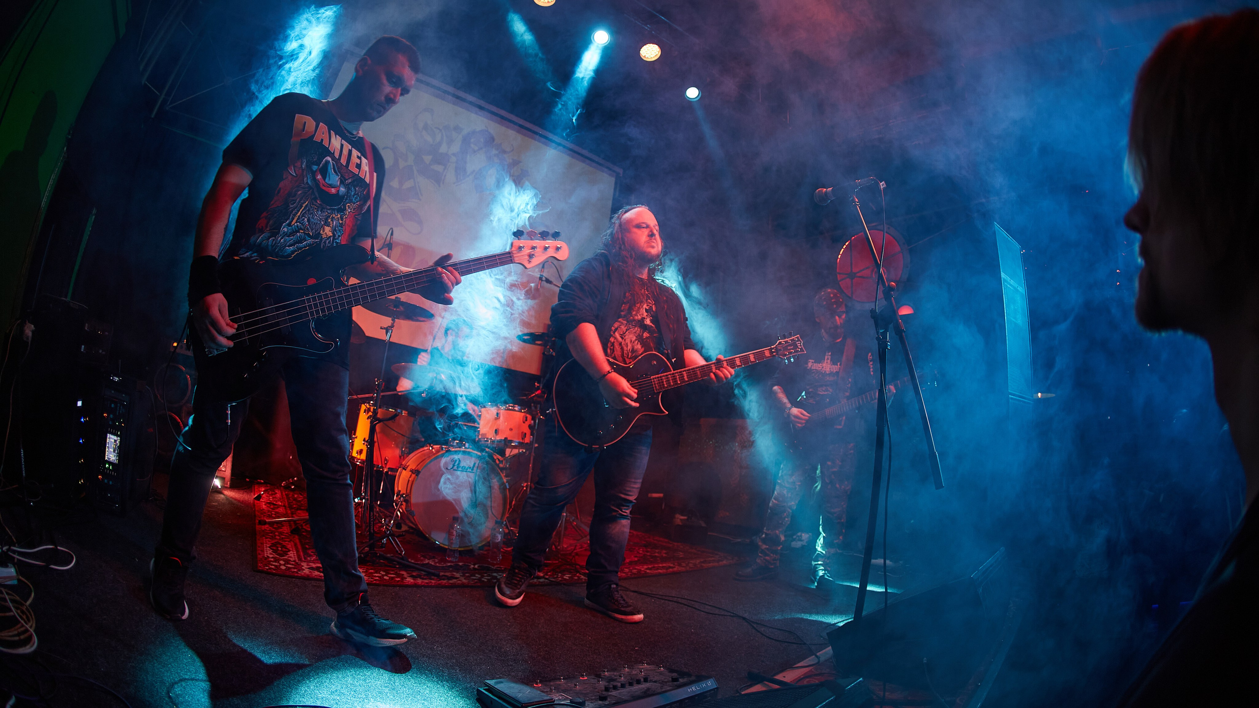 2023-11-03. Abysslooker