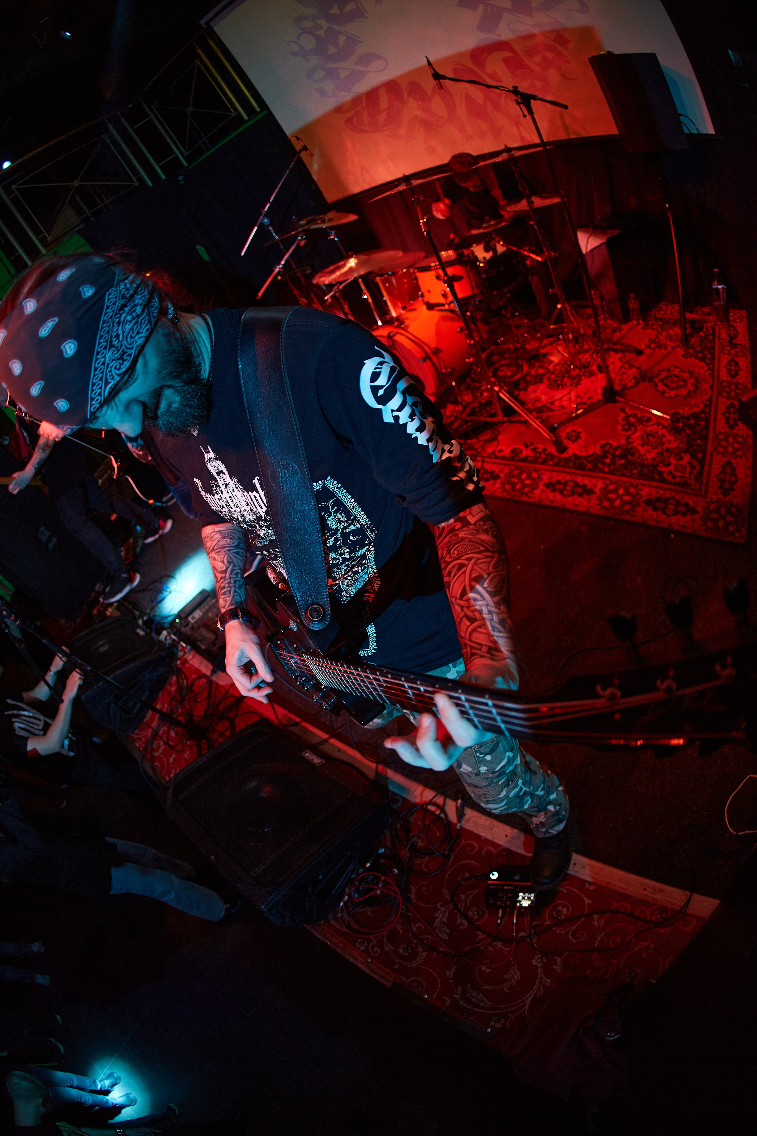 2023-11-03. Abysslooker