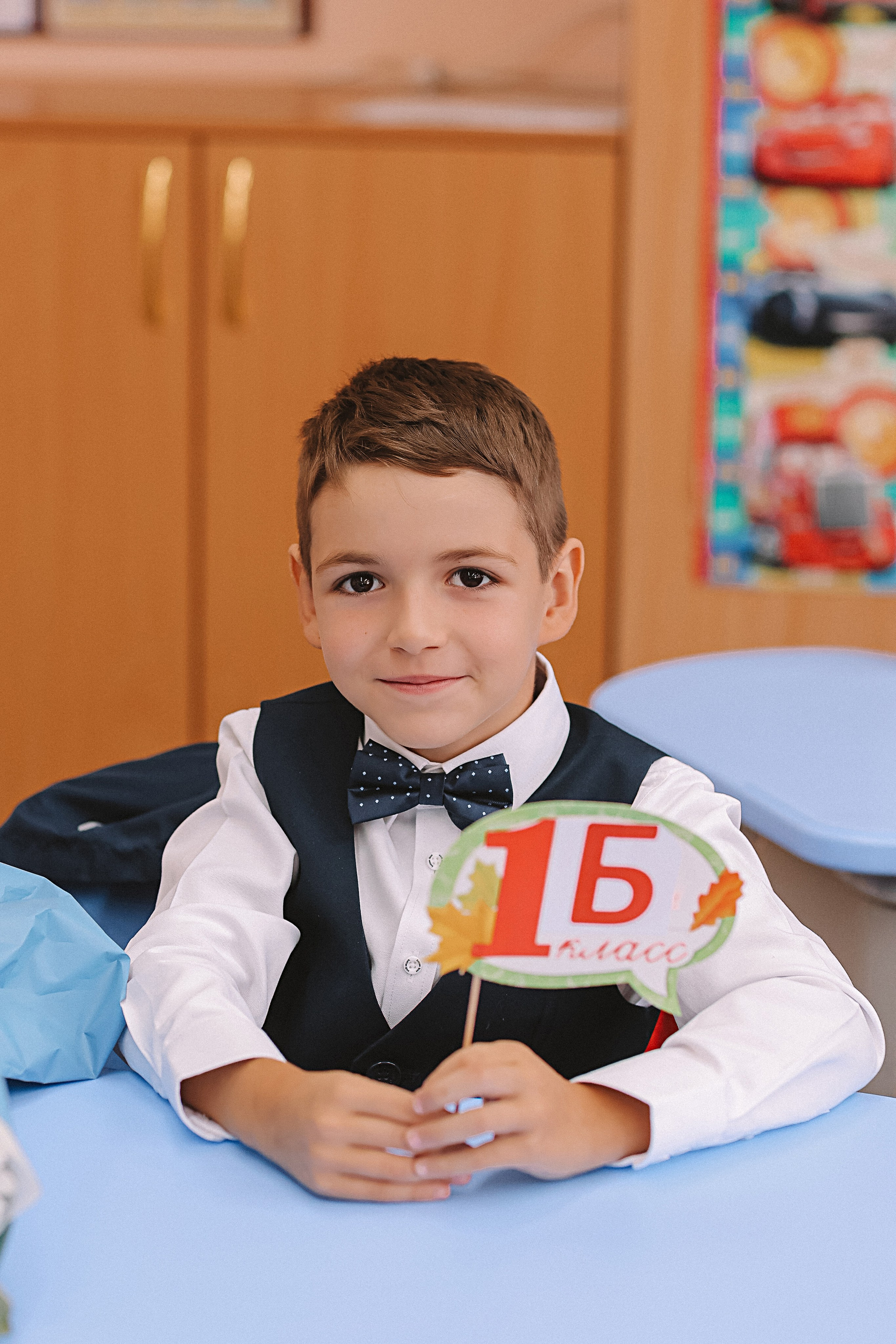 1 сентября линейка+кл час+портреты. Семейный фотограф Тюмень, фотограф на роды Салмина Мария