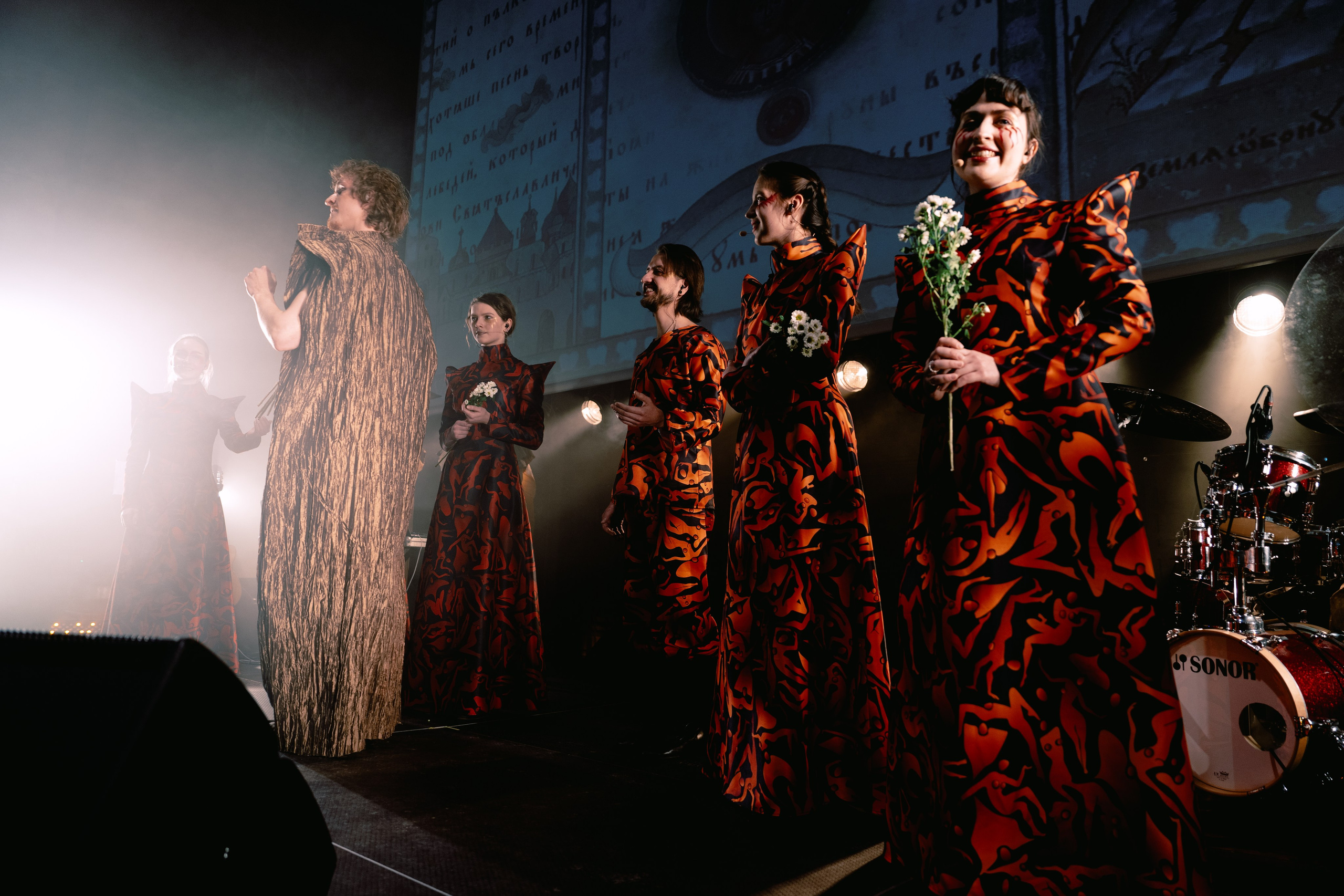 СЛОВО. Ансамбль «КОМОНЬ». @tomrus: Рустам Шагиморданов — фотограф