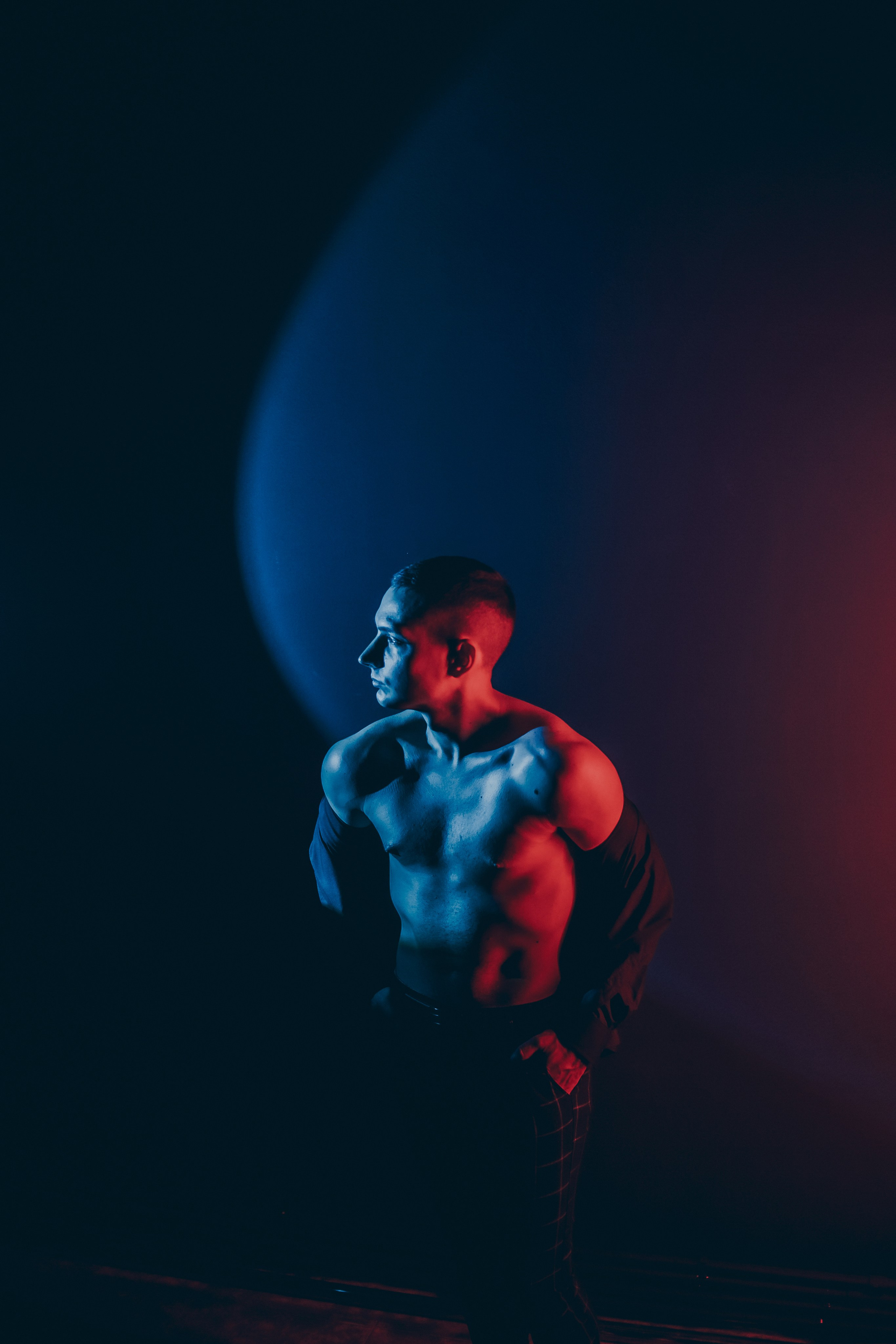 Евгений. Съёмка с лазером. Фотограф Регина Крикунова г. Красноярск