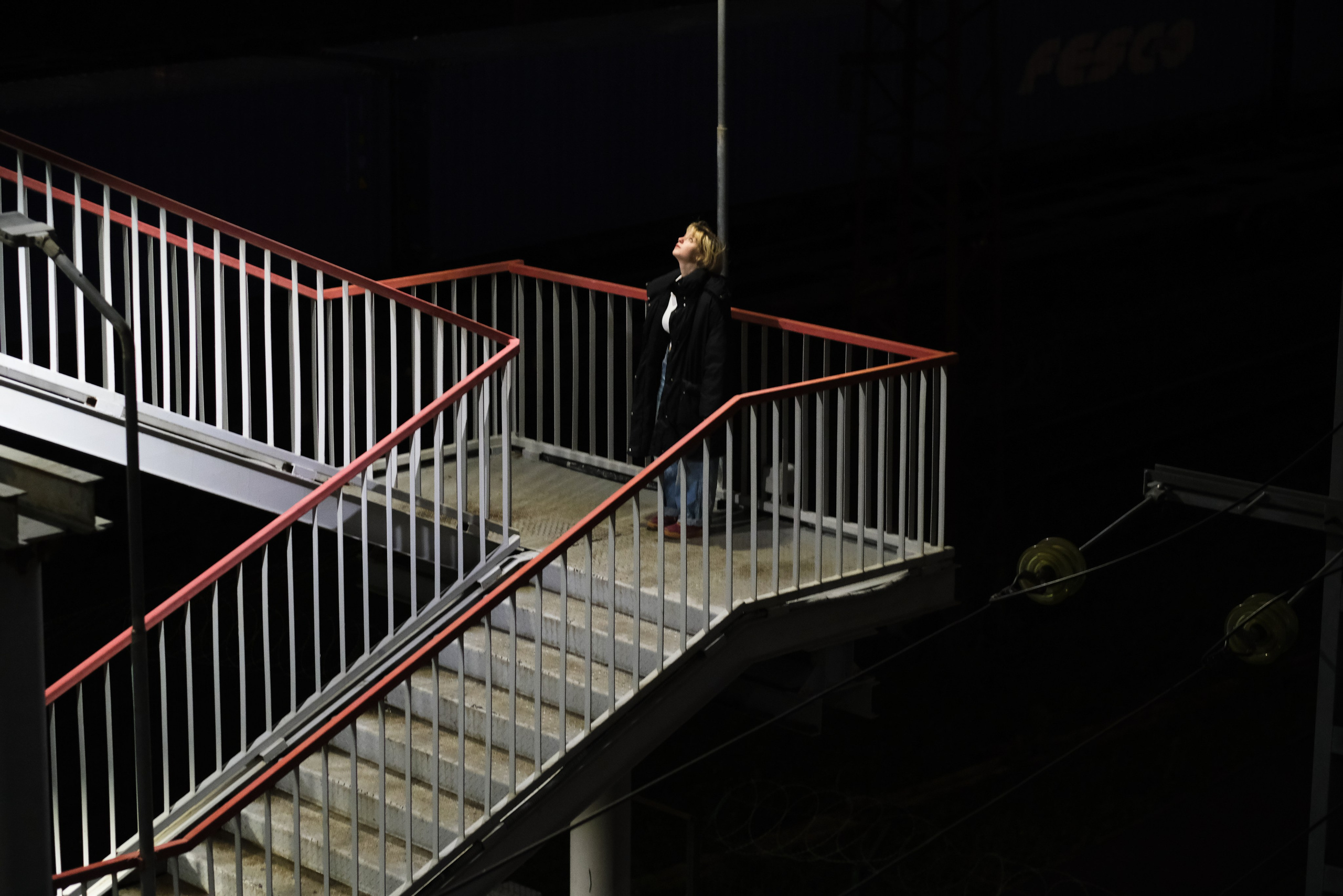 Кристина у электричек. Креативный фотограф в Москве Арапова Виталия