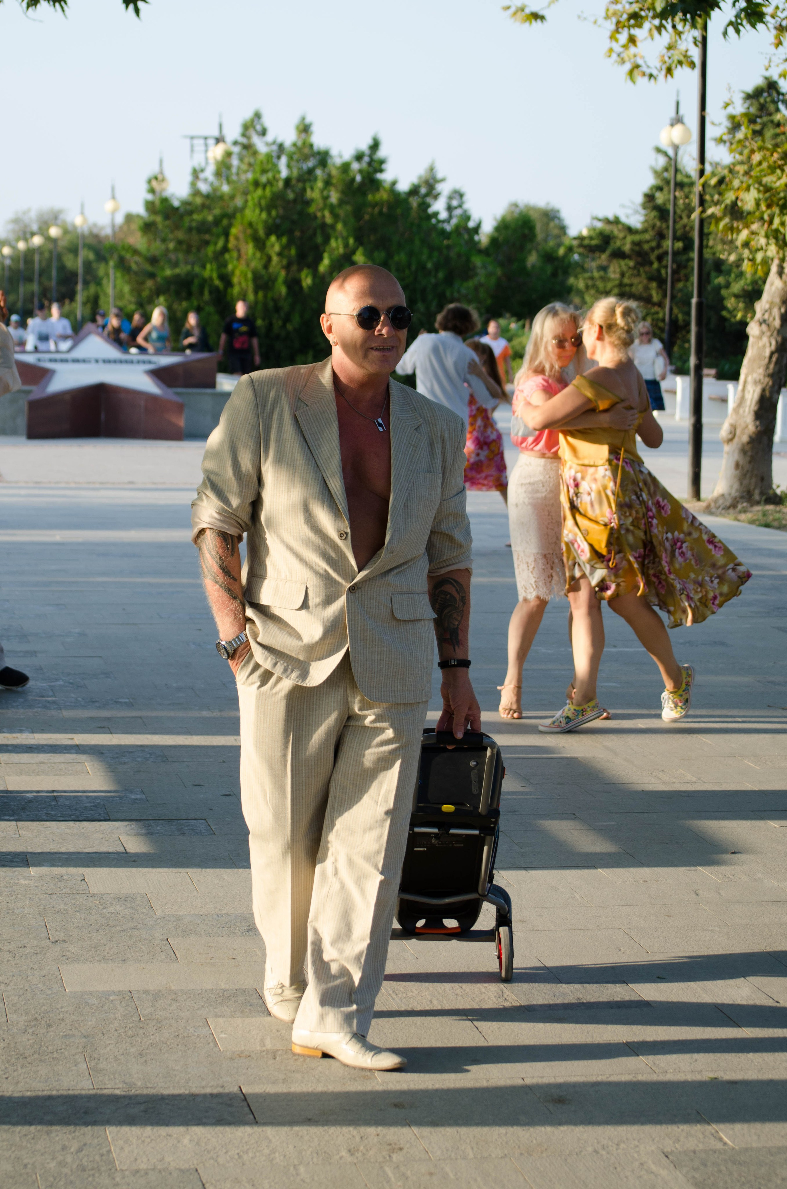 Фотограф на ваше мероприятие в Крыму | Съемка милонг и фестивалей | Илья Желдак. Профессиональная фотосъемка в Крыму. Натуральные эмоции и живые кадры. Забронируйте дату прямо сейчас!