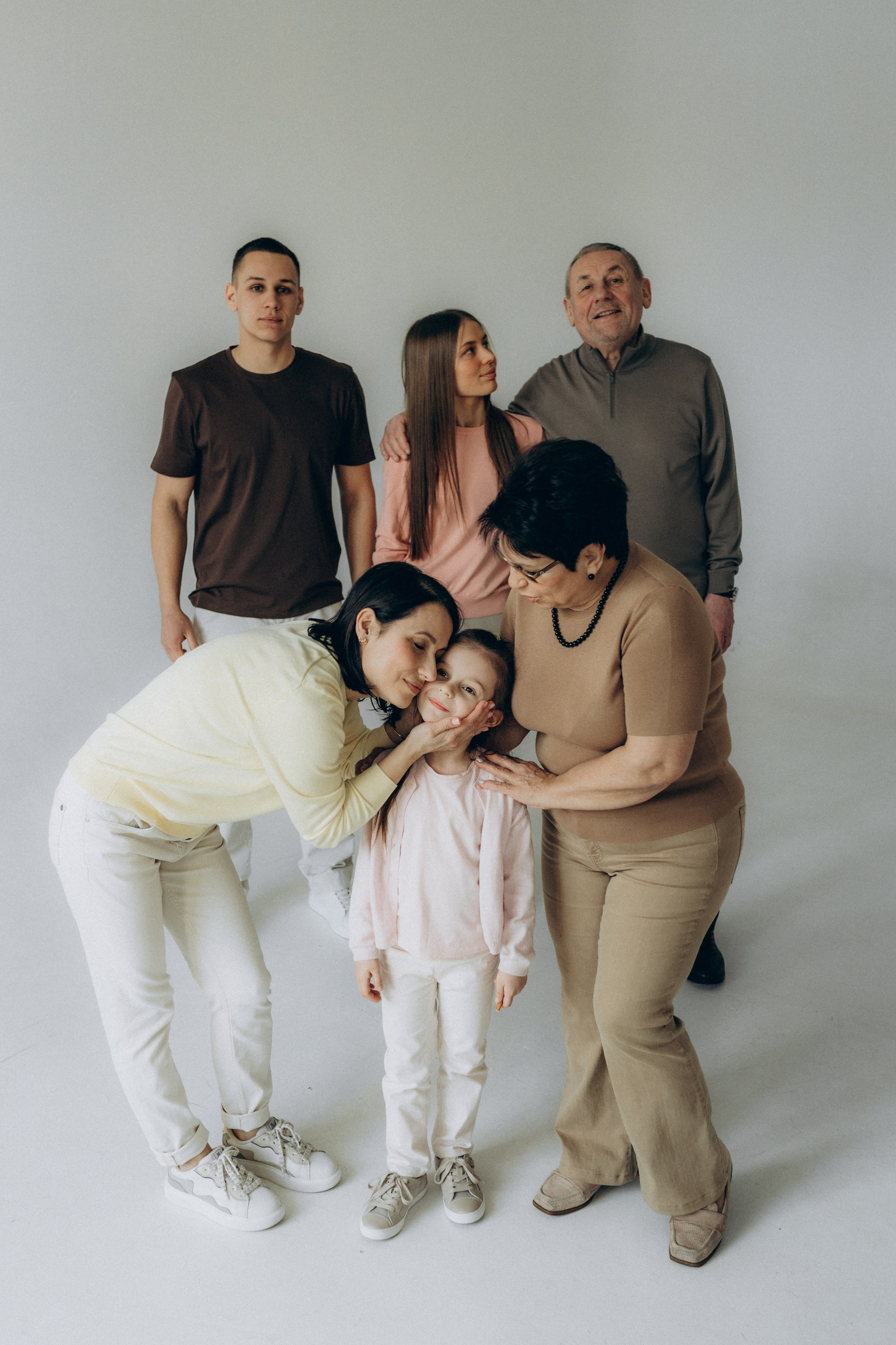 Семейная съёмка на циклораме. Фотограф НОГИНСК, Москва, Анастасия Белая