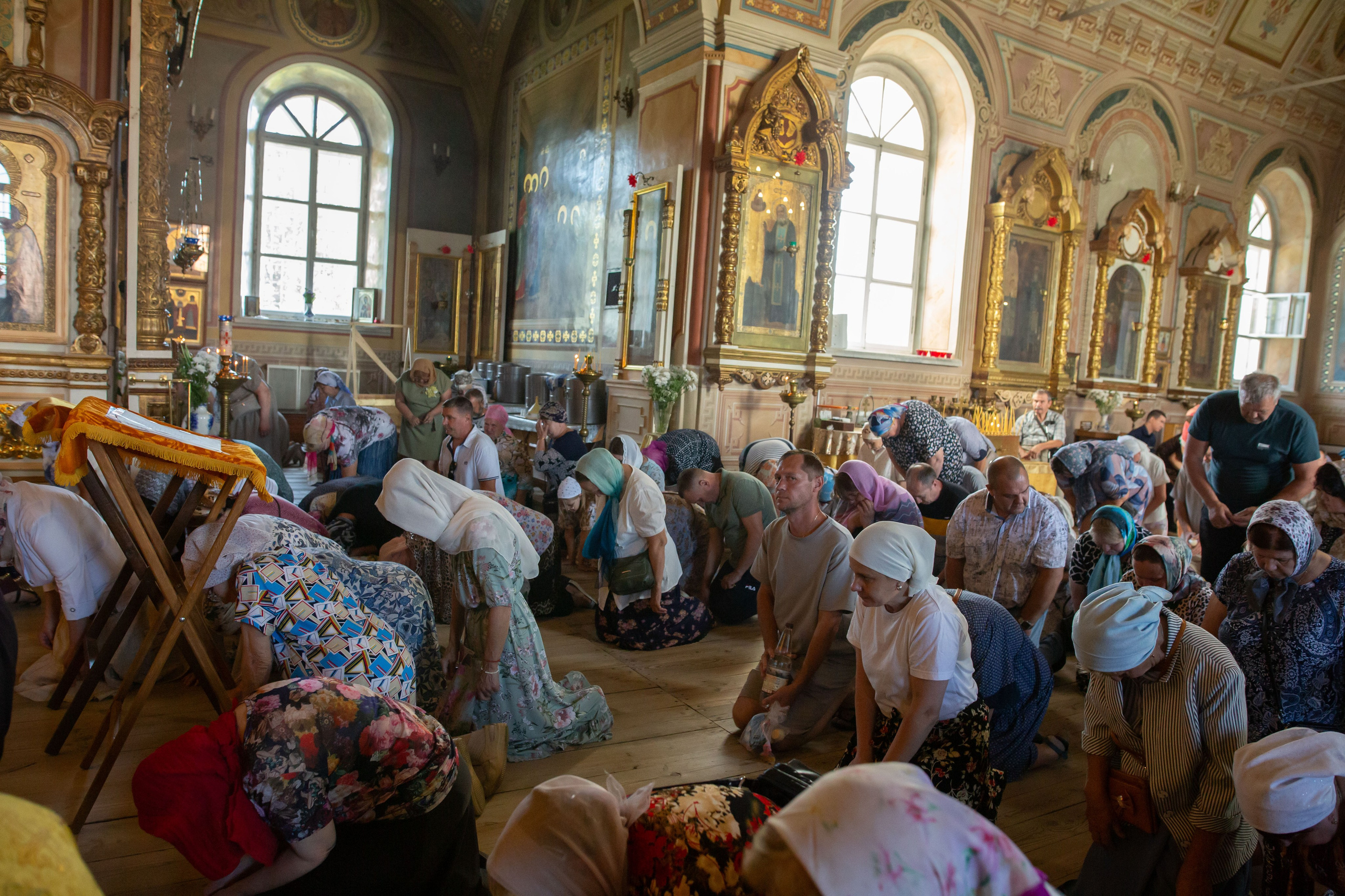 Молебен Николай Зарайсий с Ашитково Воскресенский храм. Семейный и детский фотограф Анна Петракова