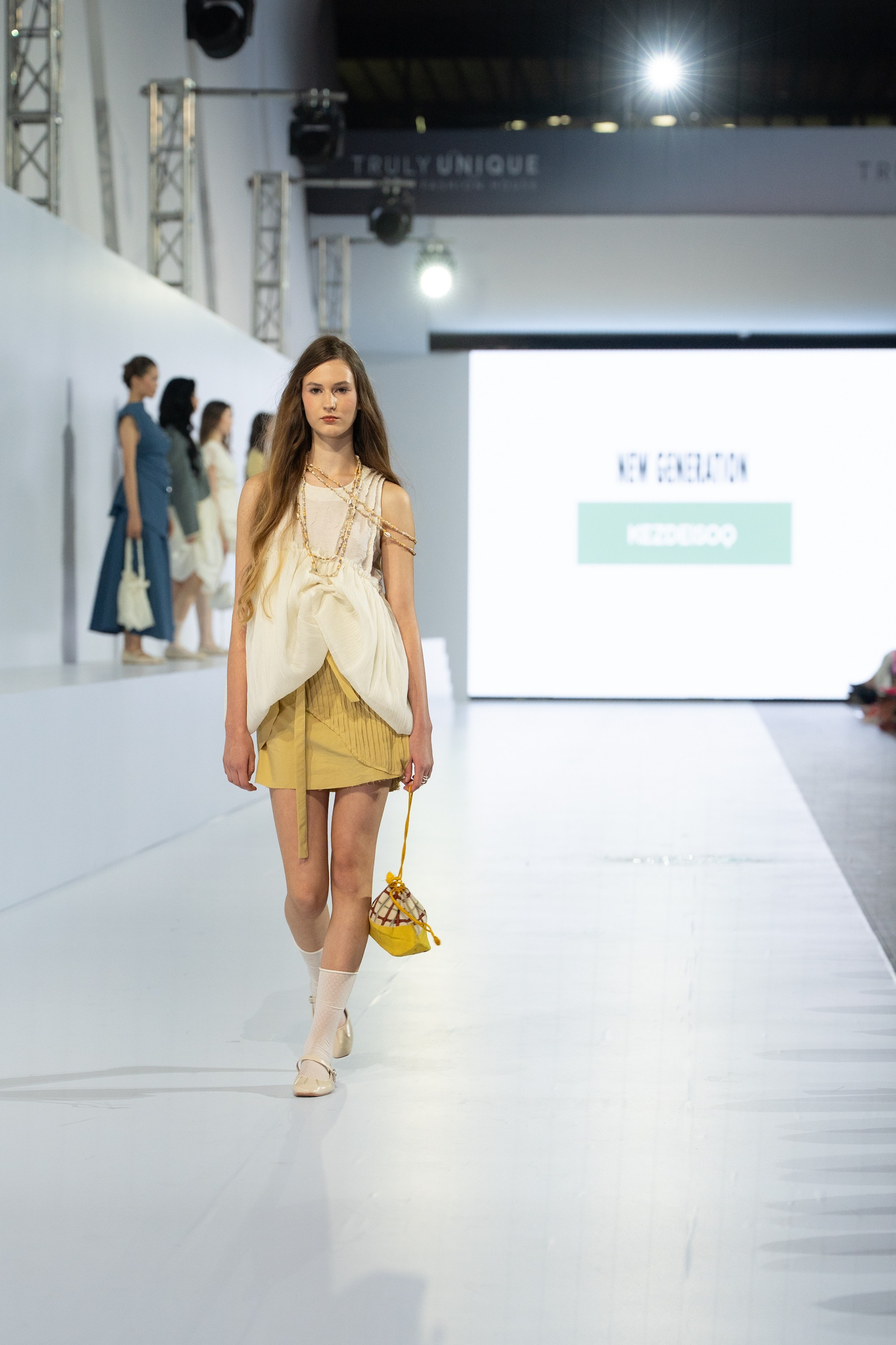 New Generationo Kezdeseisoq. Сайт Алматинского НЮ АРТ, будуар и фэшн фотографа Дениса Карпенко