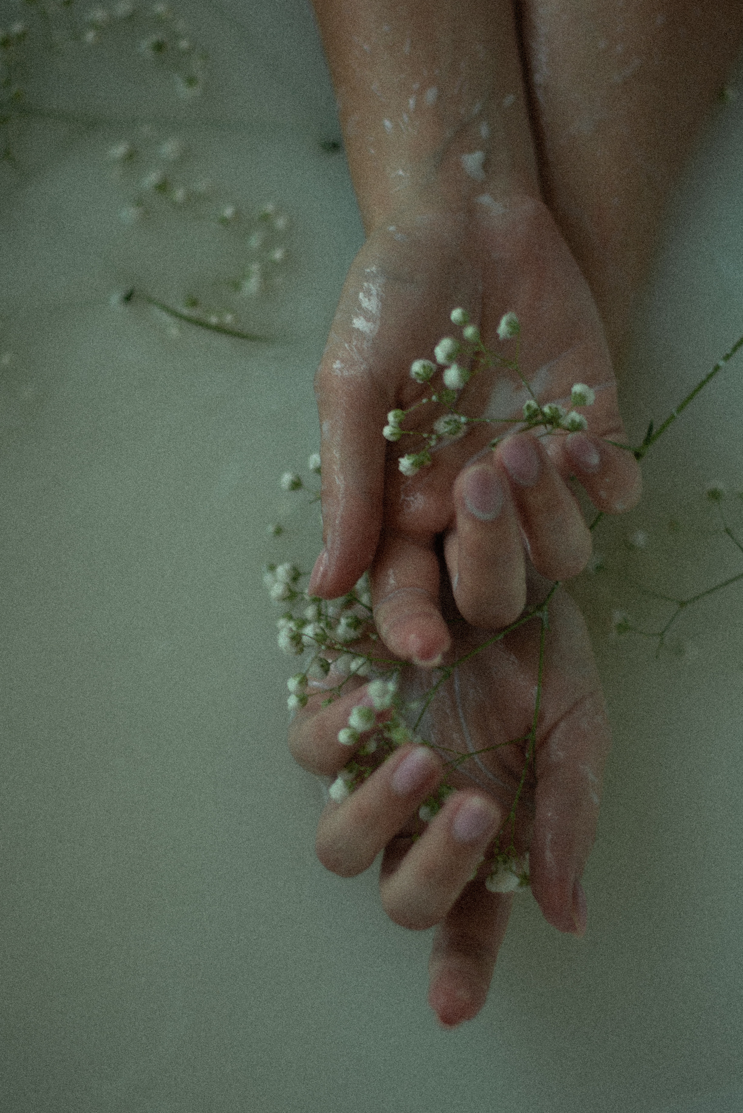 Катя в молочной ванне. Фотограф Катя Любина