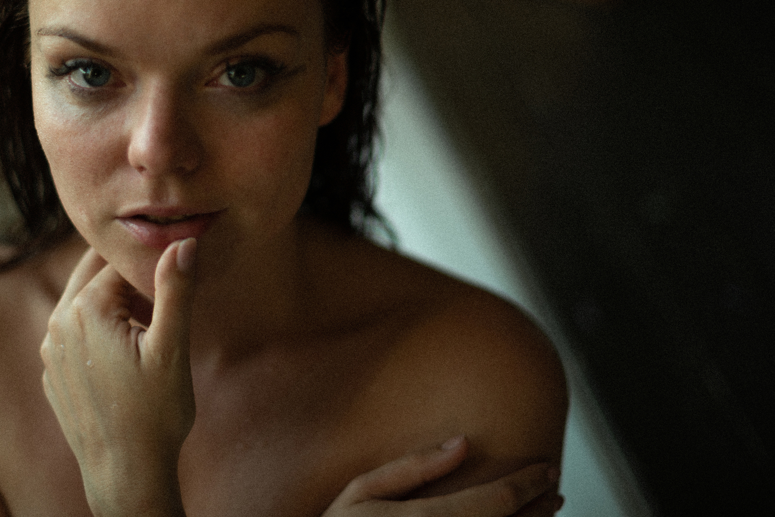 Катя в молочной ванне. Фотограф Катя Любина