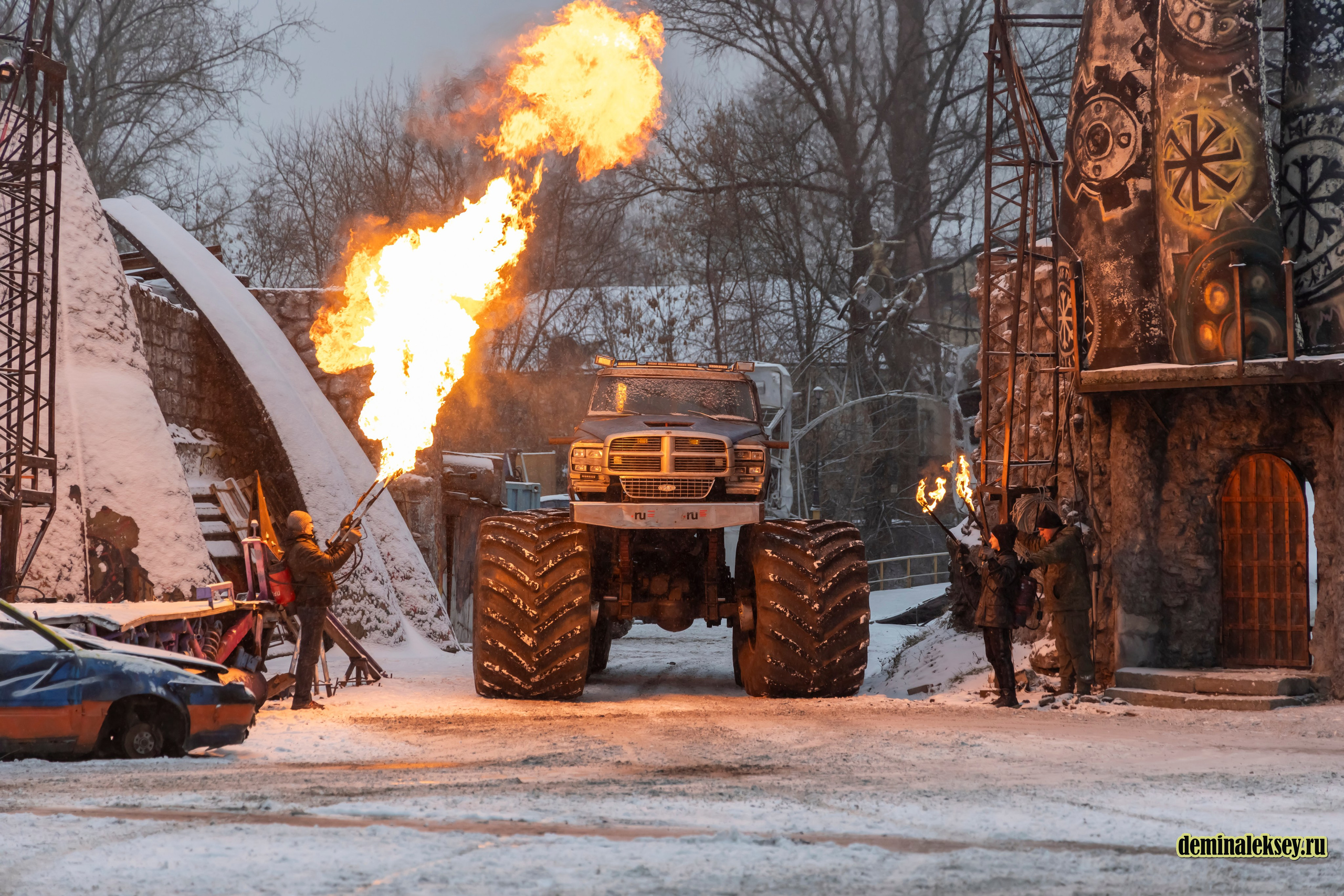 Танки против Монстр-Траков. Репортажный, семейный и студийный фотограф в Москве Демин Алексей