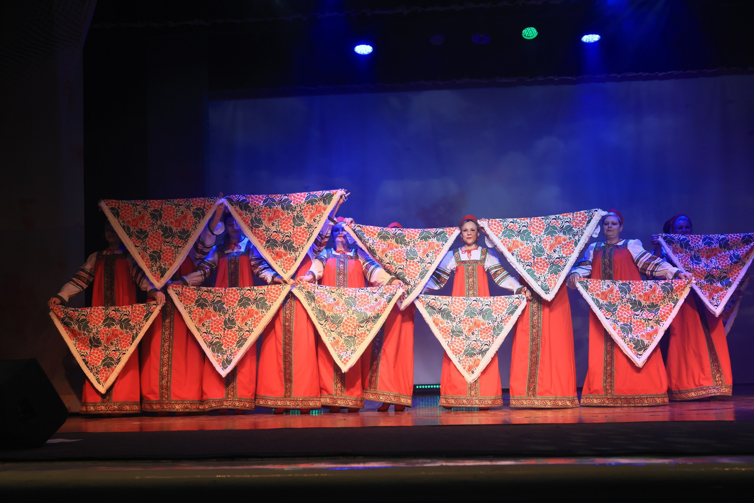 Концерт к 8 Марта в ДК «Металлург» г. Тула. Фотограф в Туле Крупский АнДРей. Фотостудия «КАДР71» в Туле