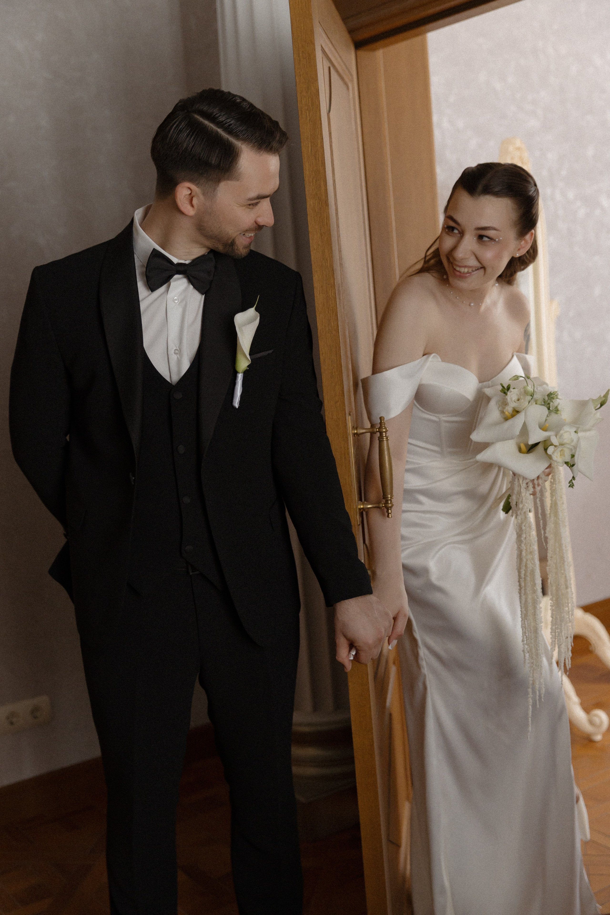 Саша & Даша. Свадебный фотограф Колесников Антон