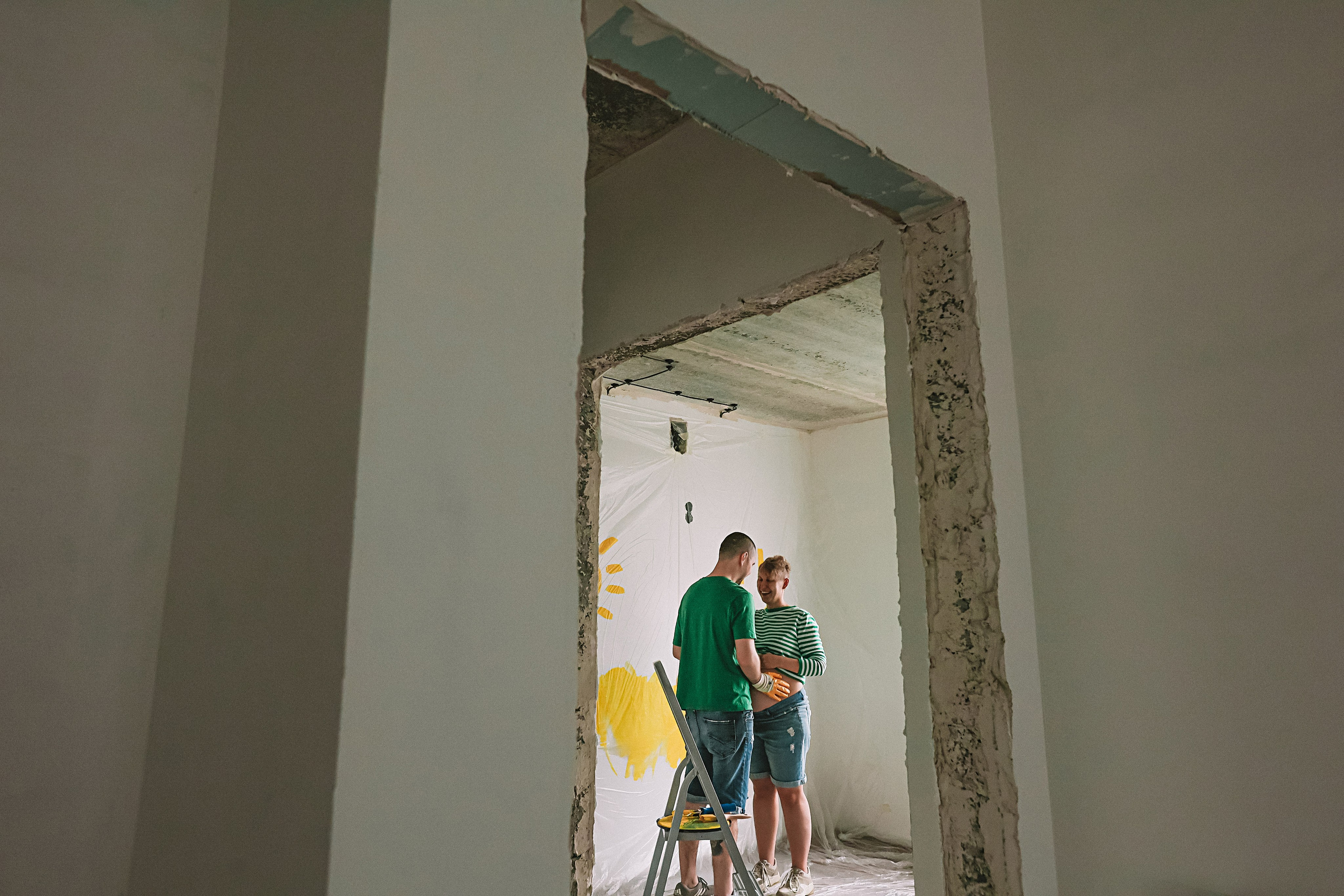 Ремонт. Семейный фотограф Тюмень, фотограф на роды Салмина Мария