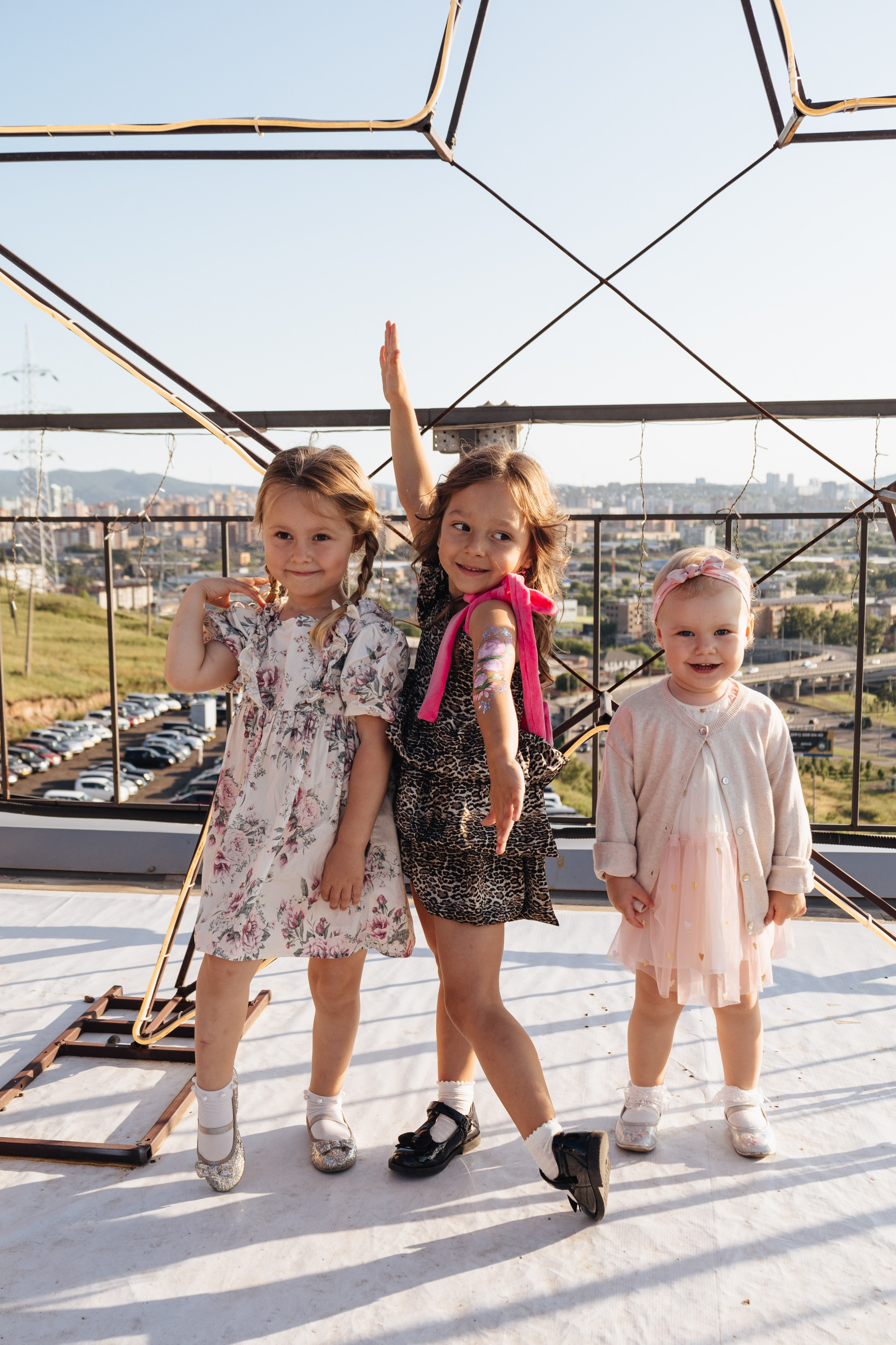 На крыше. Красноярск. День рождения Леи. Фотограф Ирина Колесникова