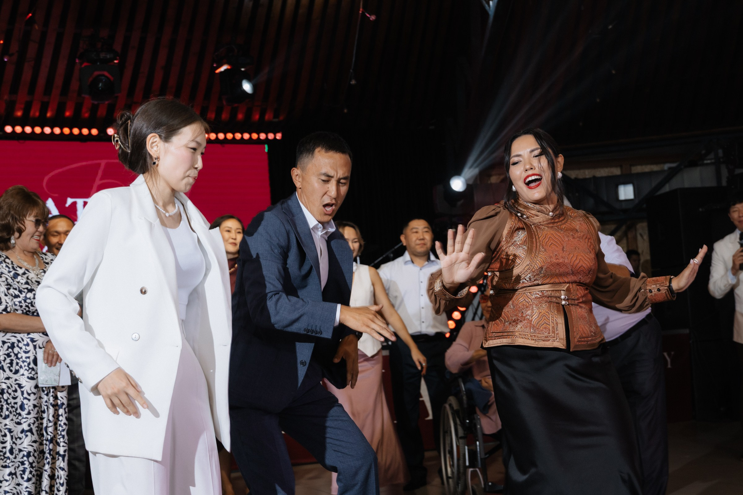 Бато и Валерия. Фотограф Улан-Удэ