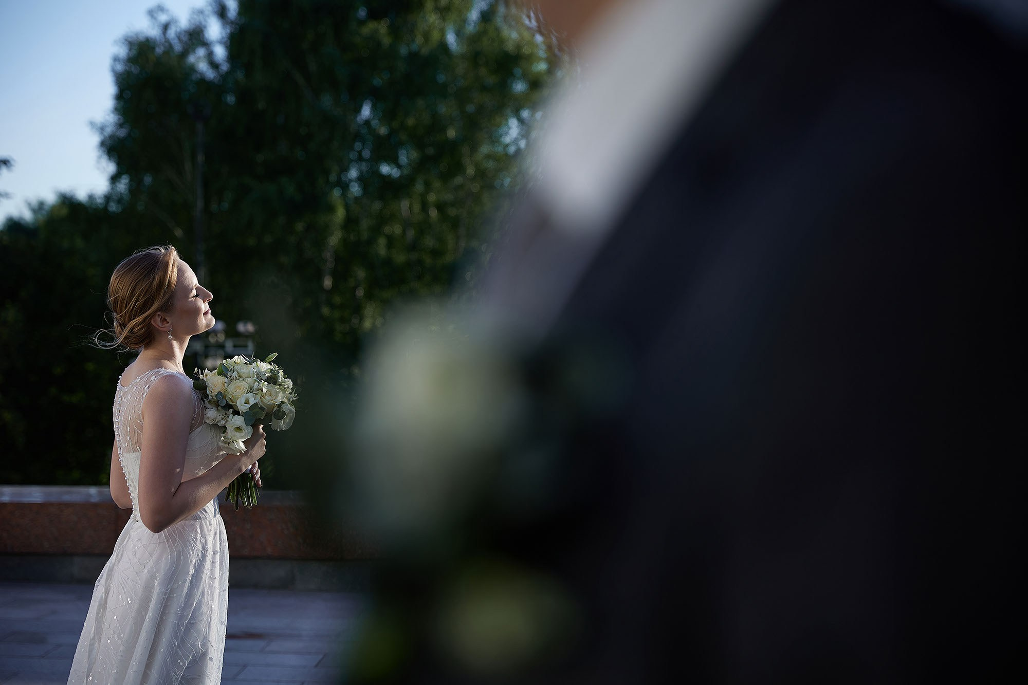 Прогулка, фотосессия жениха и невесты. Свадебная съемка. Фотограф в Москве Валерий Боцман