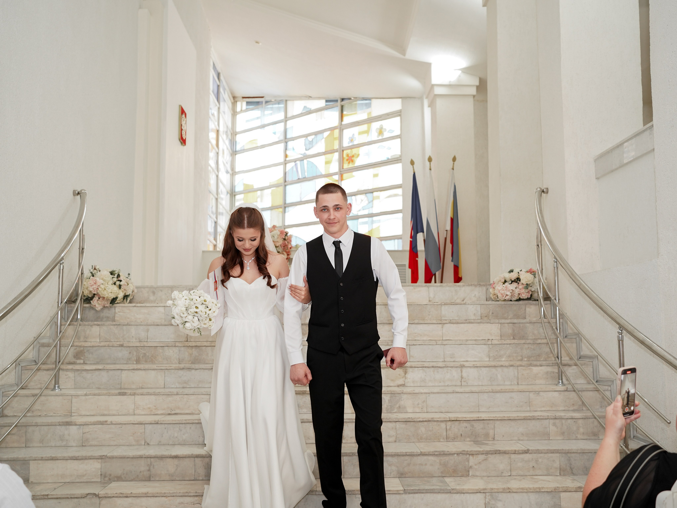 Свадебная фотосессия в Пролетарском ЗАГСе. Свадебный фотограф в Ростове-на-Дону. Таинство Крещения и Венчания, семейные фотосессии. Алёна Чёботова