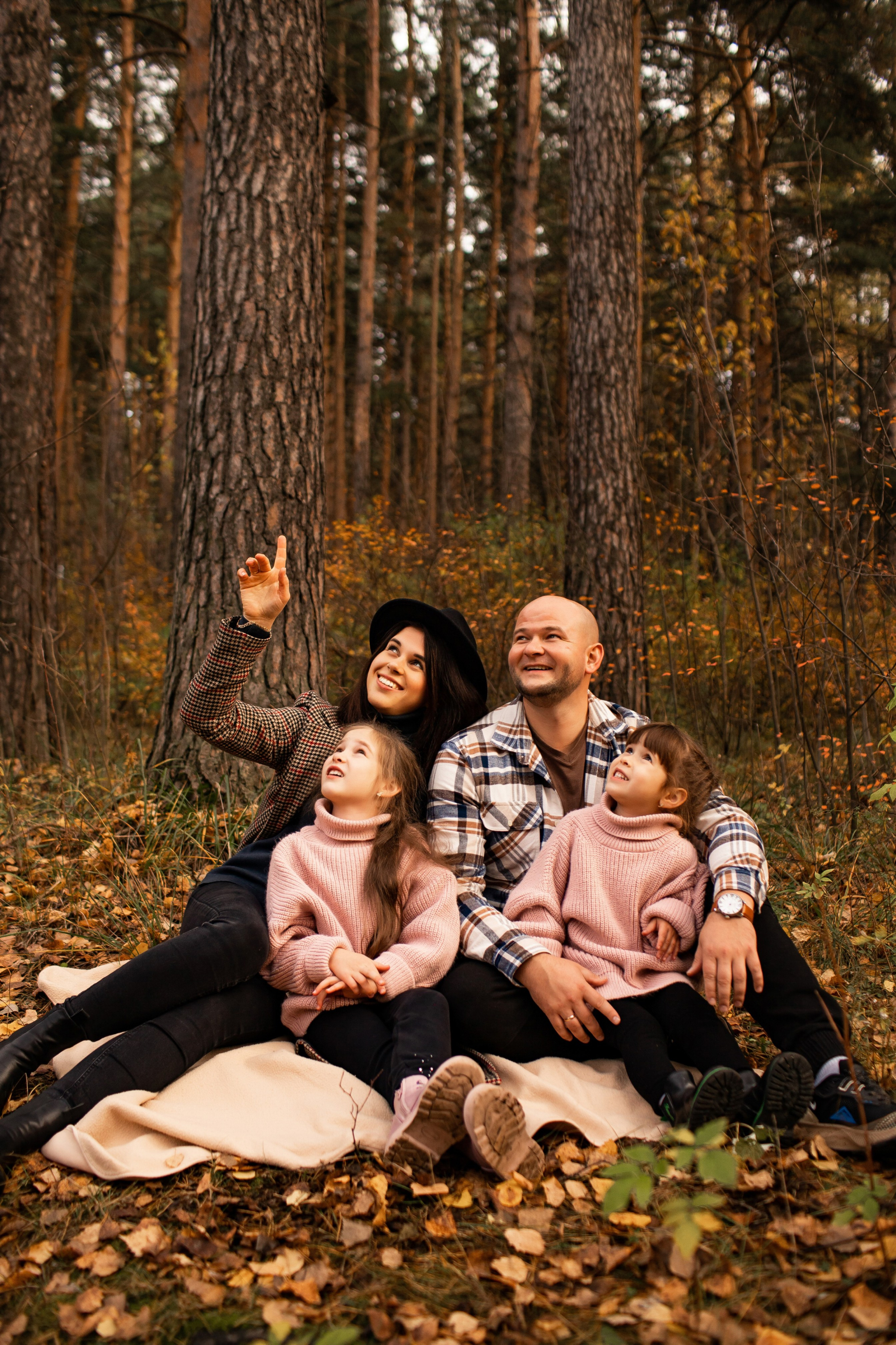 Ирина Саша и девочки. Семейная съемка — это красивый способ признаться своей семье в любви