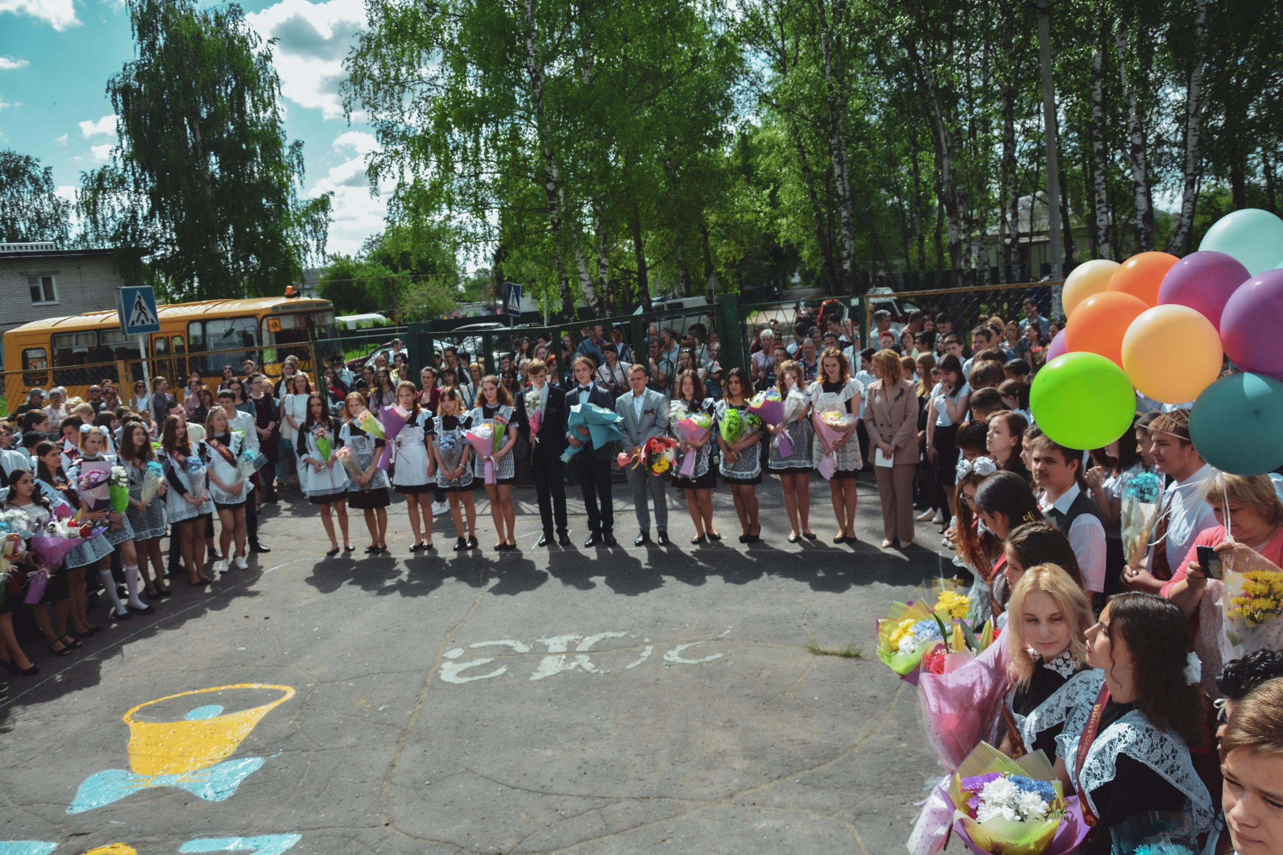 Фотосессия последний звонок в школе. Фотограф Макс Огурцов в Нижнем Новгороде