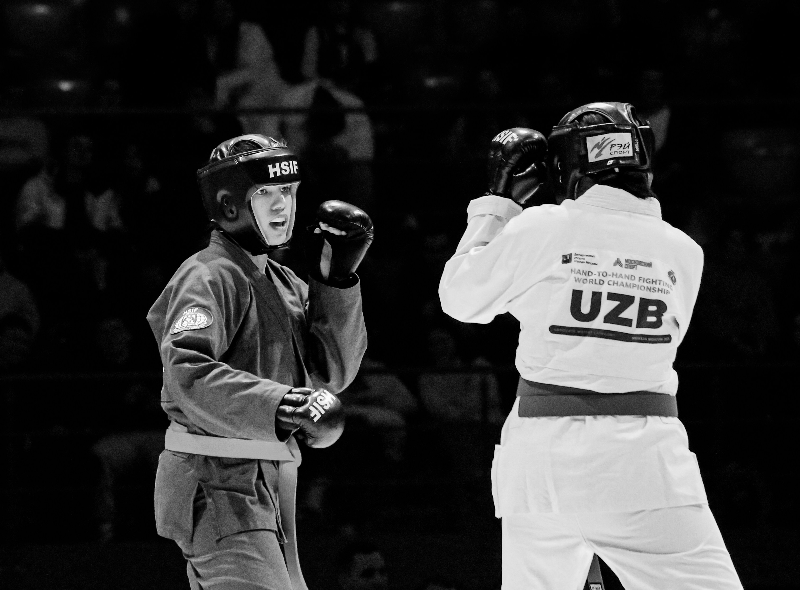 «Спорт через объектив: история в каждом снимке!»