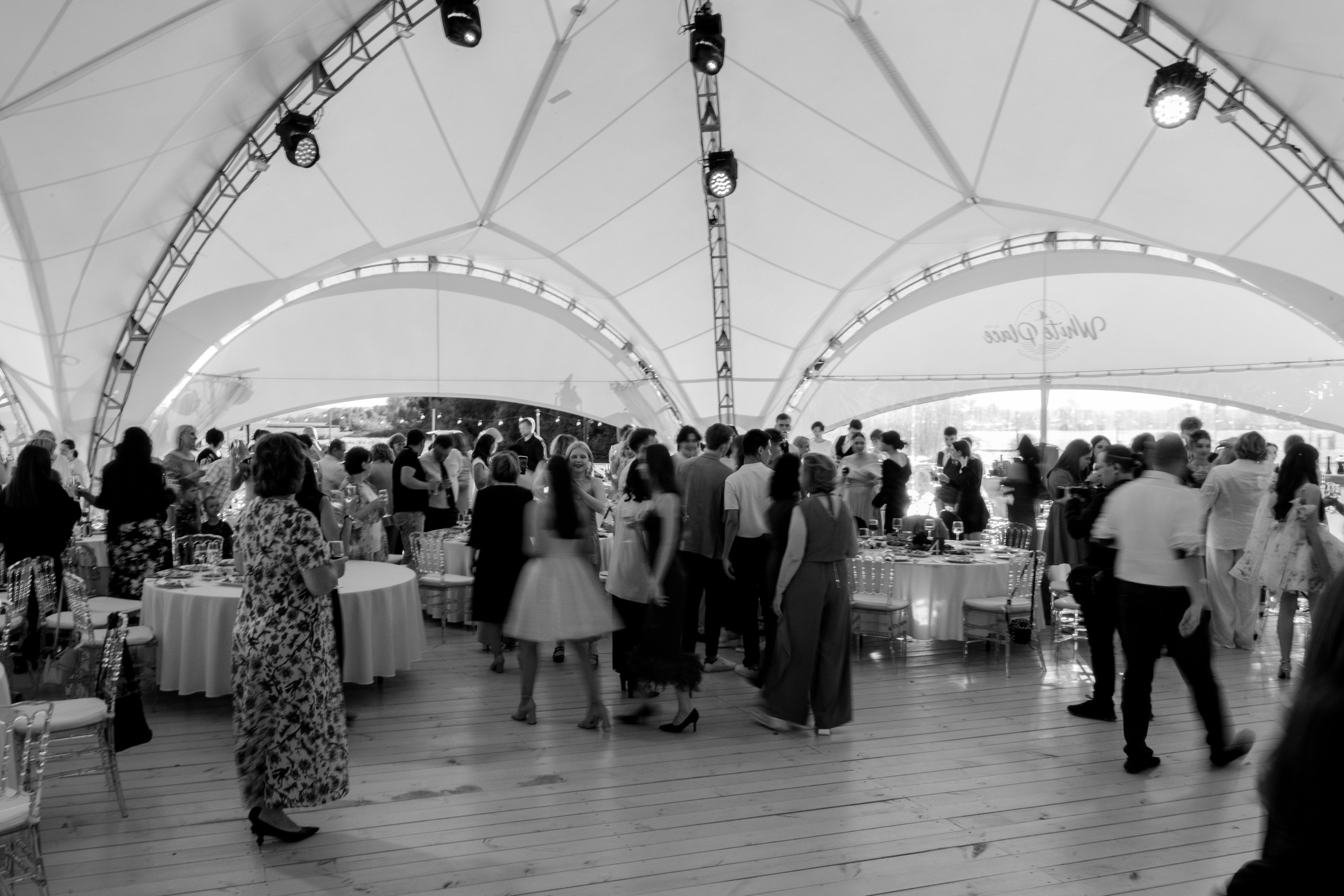 ВЫПУСКНОЙ White Place — Гимназия 52. Свадебный и семейный фотограф Динар Гильмутдинов