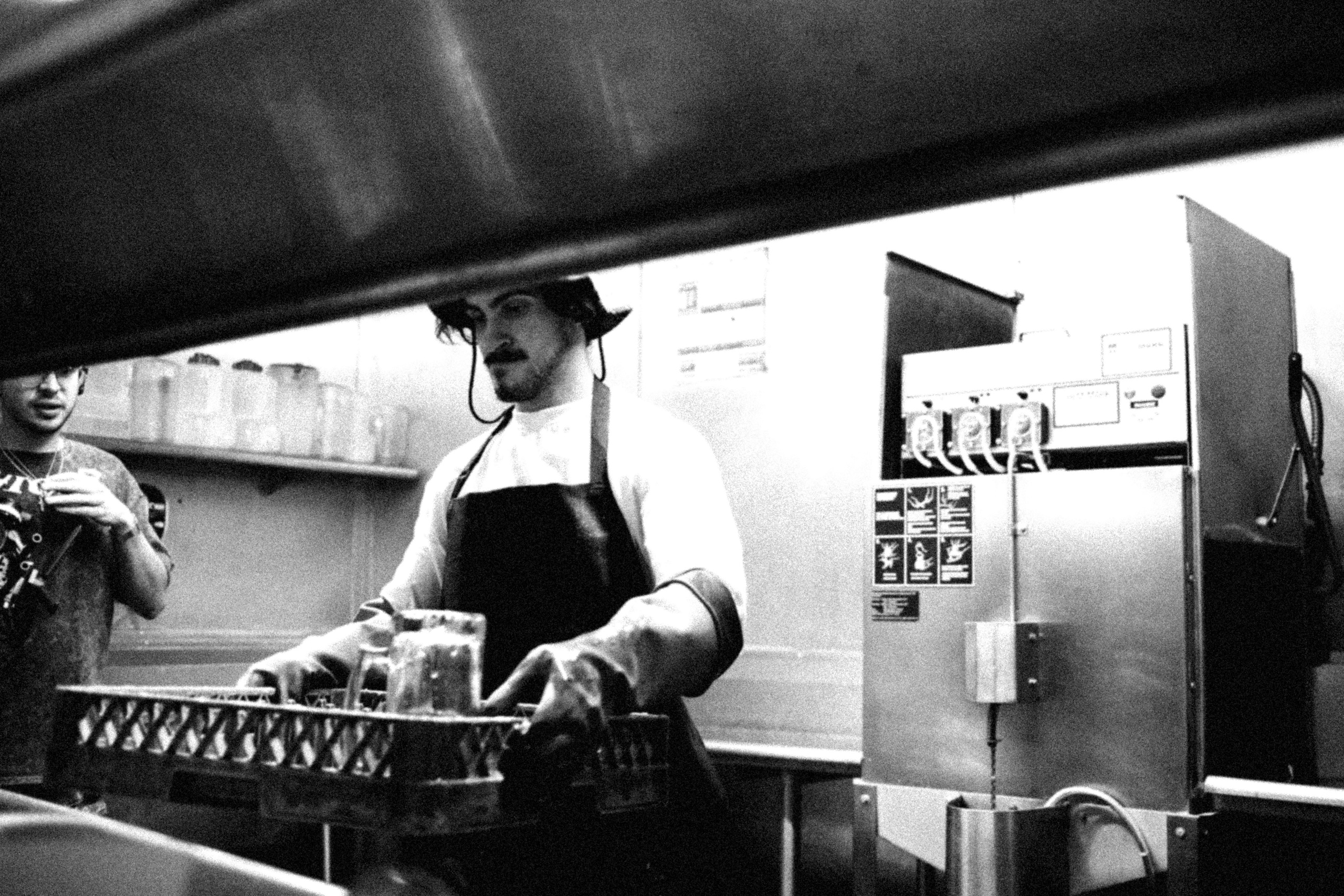 Behind the scenes. Portrait and backstage photographer Nina Crane