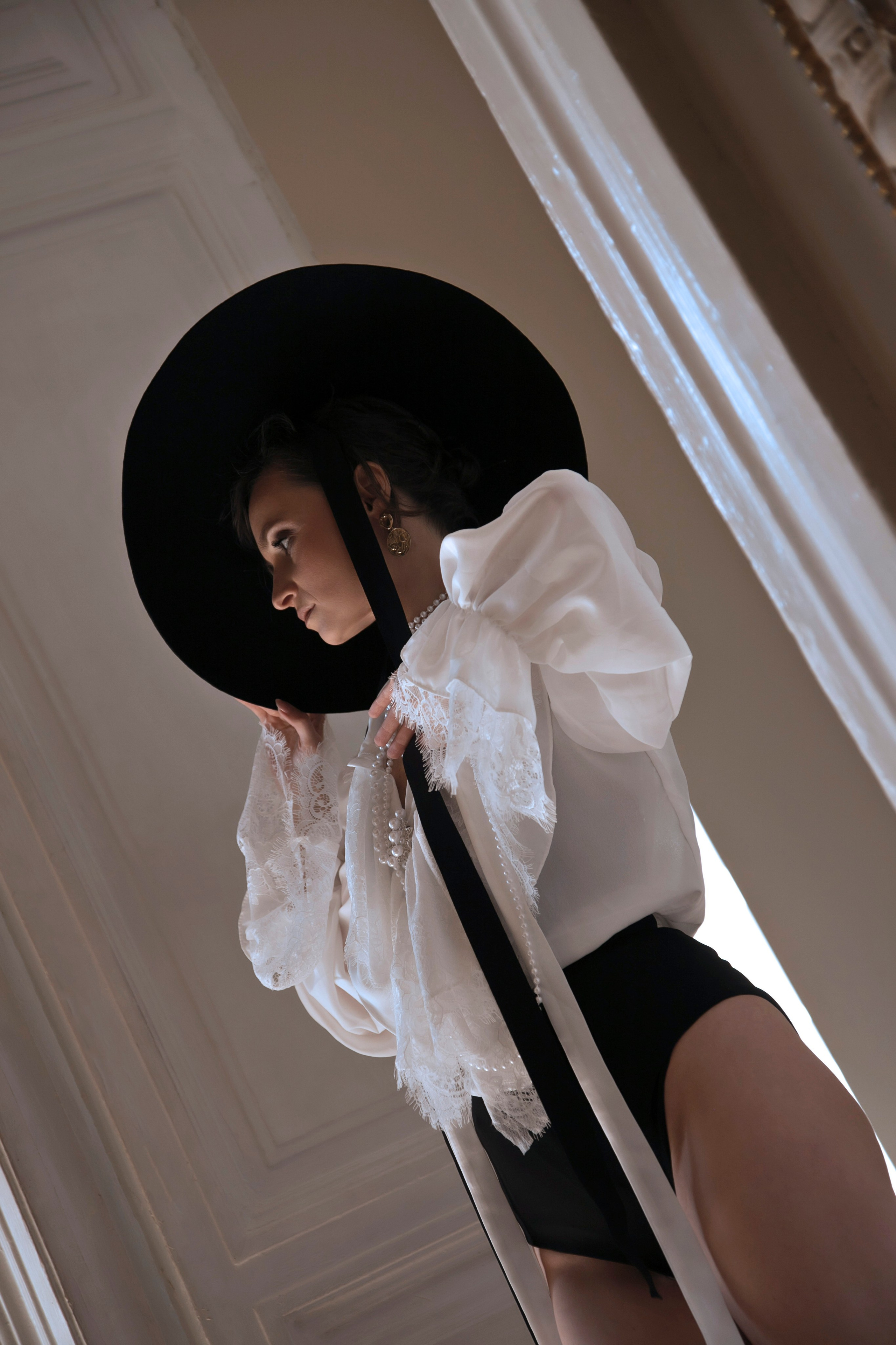 Женская фотосессия в особняке XIX века. Профессиональный фотограф в Москве