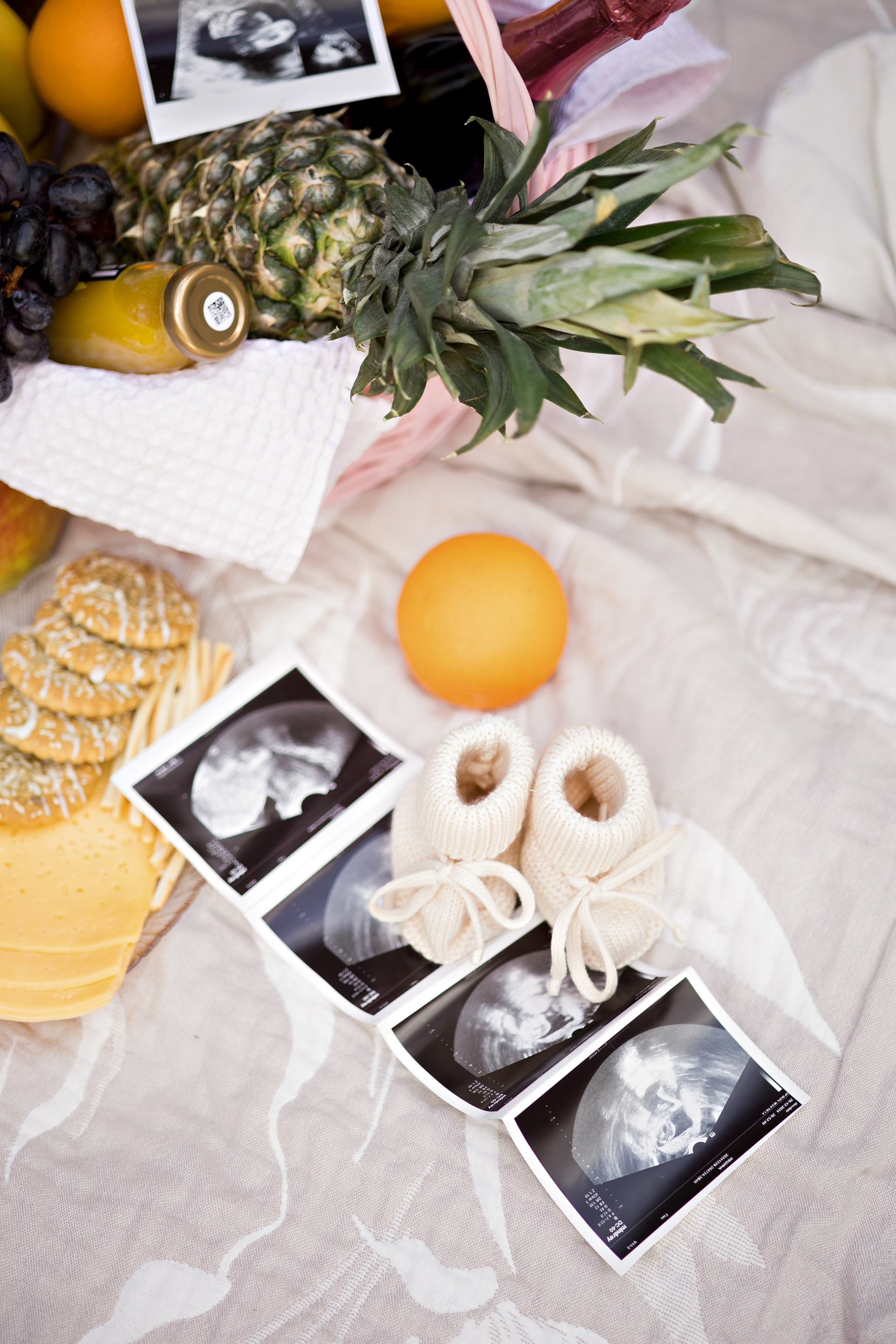 Фотосессия беременности на природе. Профессиональный фотограф в Москве