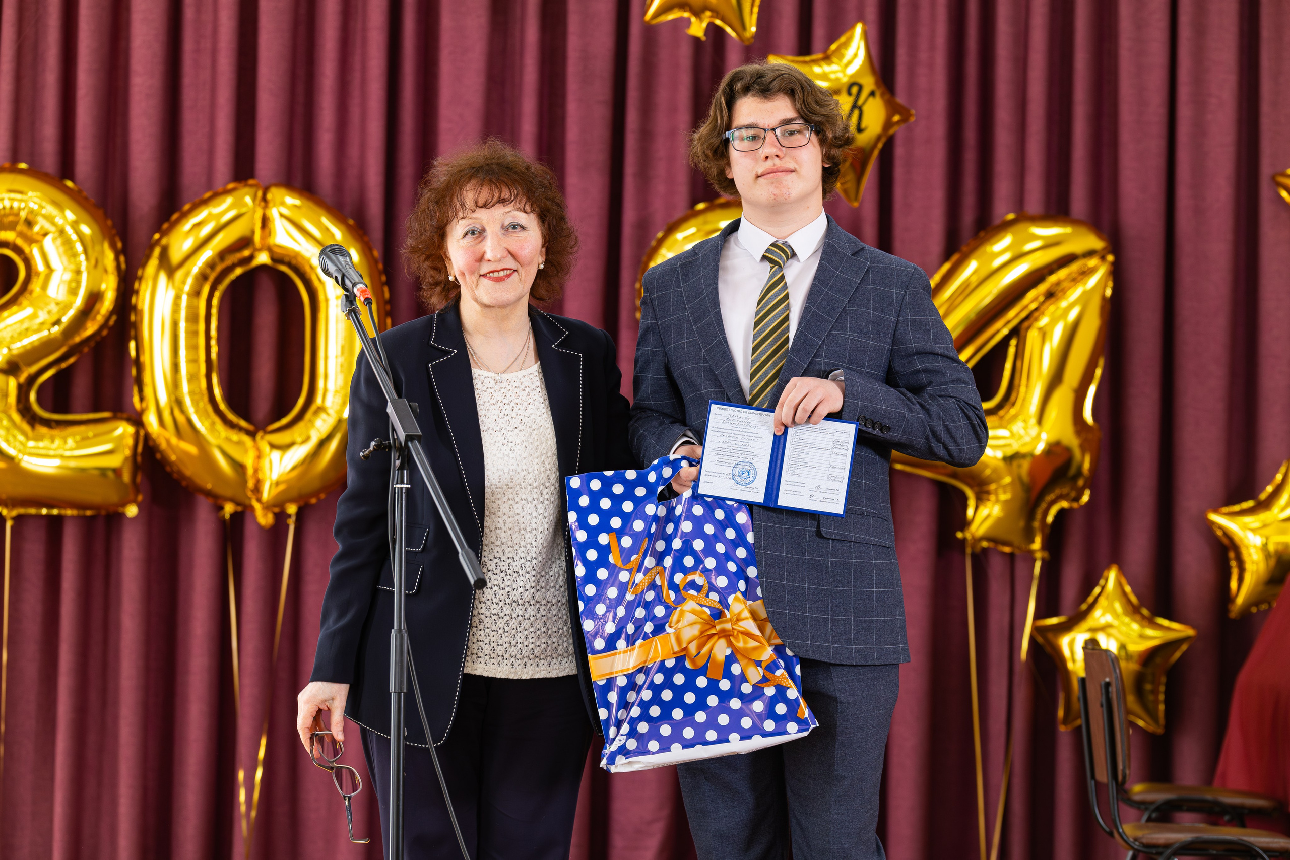 Выпускной музыкальная школа № 8. Фотограф Александр Поздняков  Новосибирск