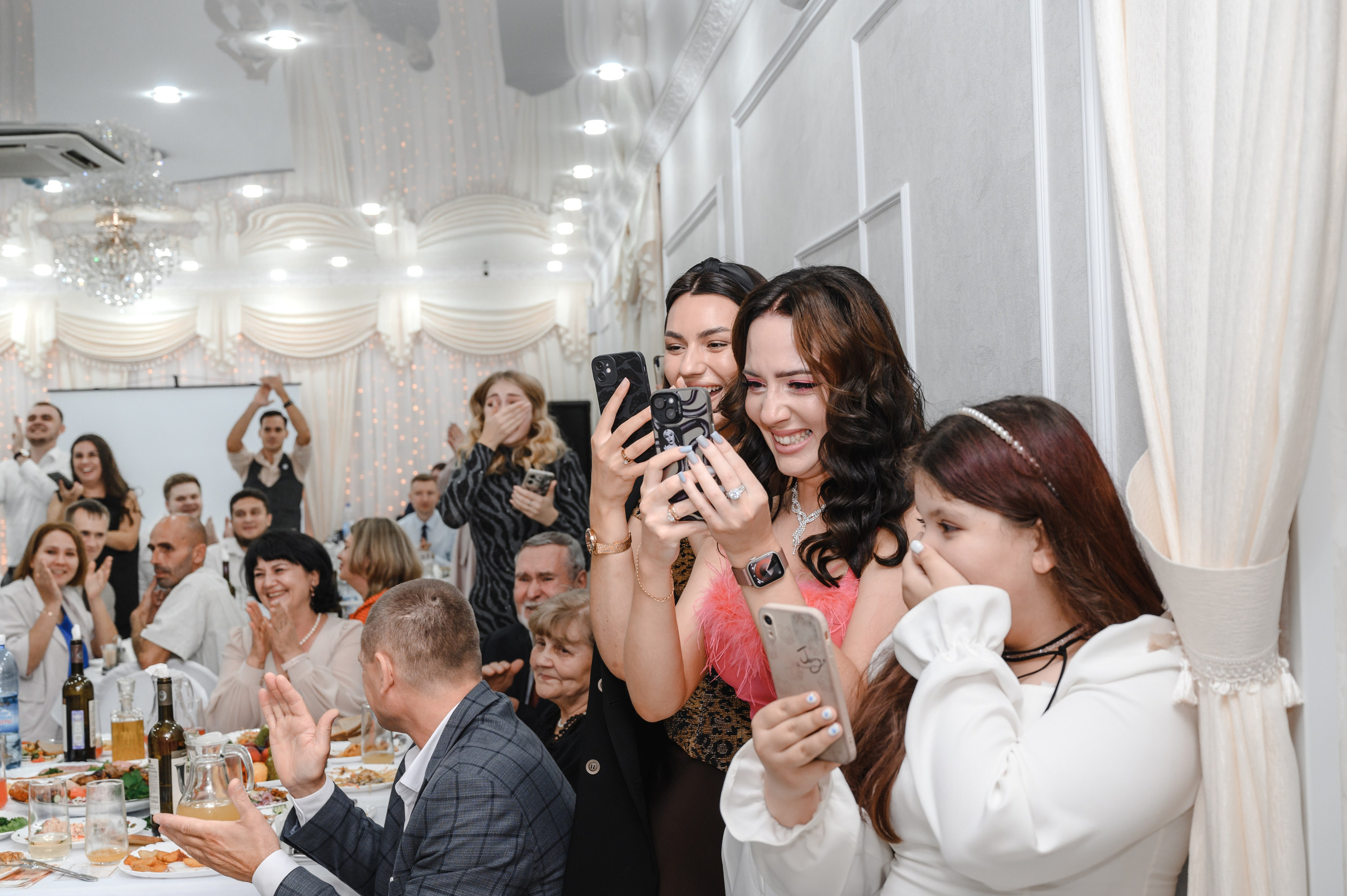 Свадебный банкет. СВАДЕБНЫЙ ФОТОГРАФ В ОМСКЕ ВЛАДИМИР КРАСС