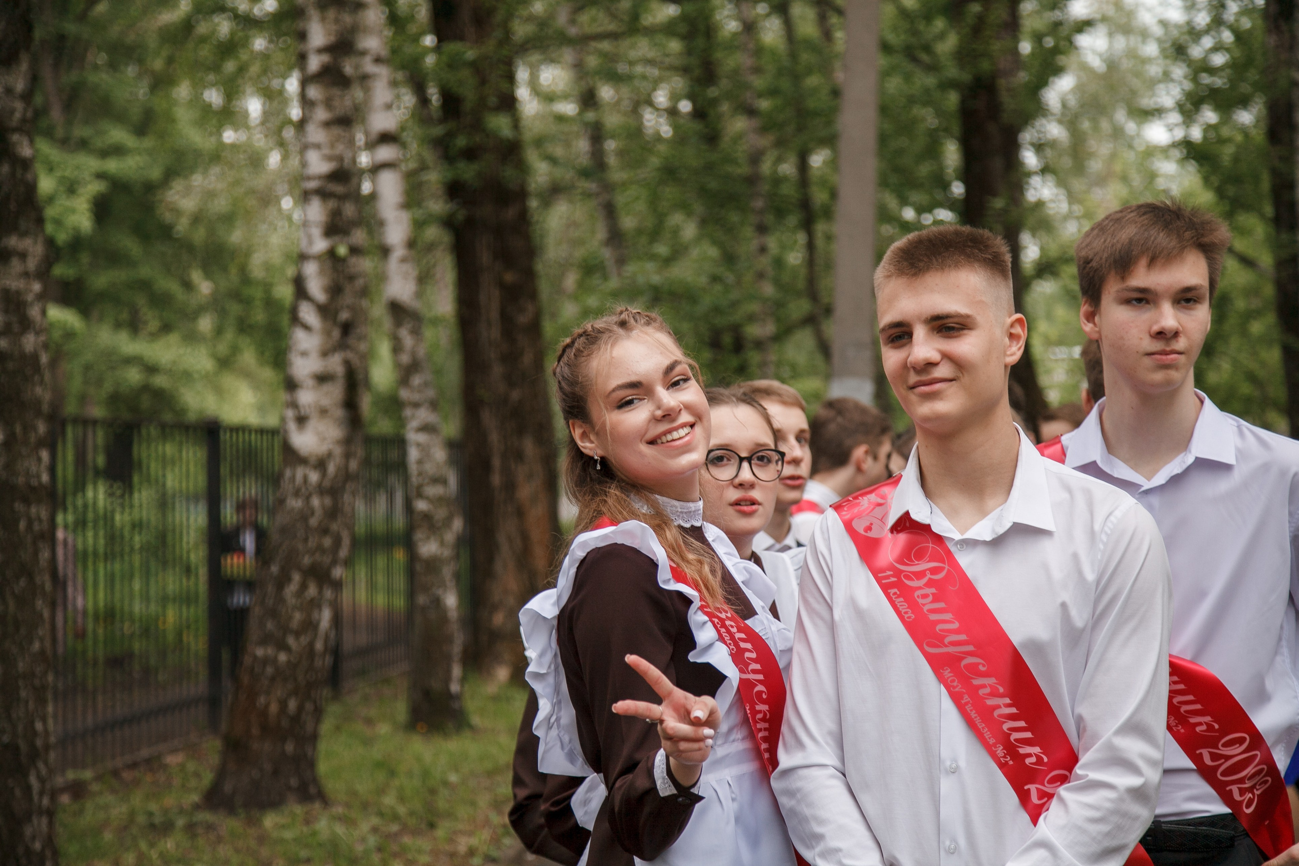 Последний звонок. Ирина Коновалова школьный фотограф. Выпускные альбомы Ярославль