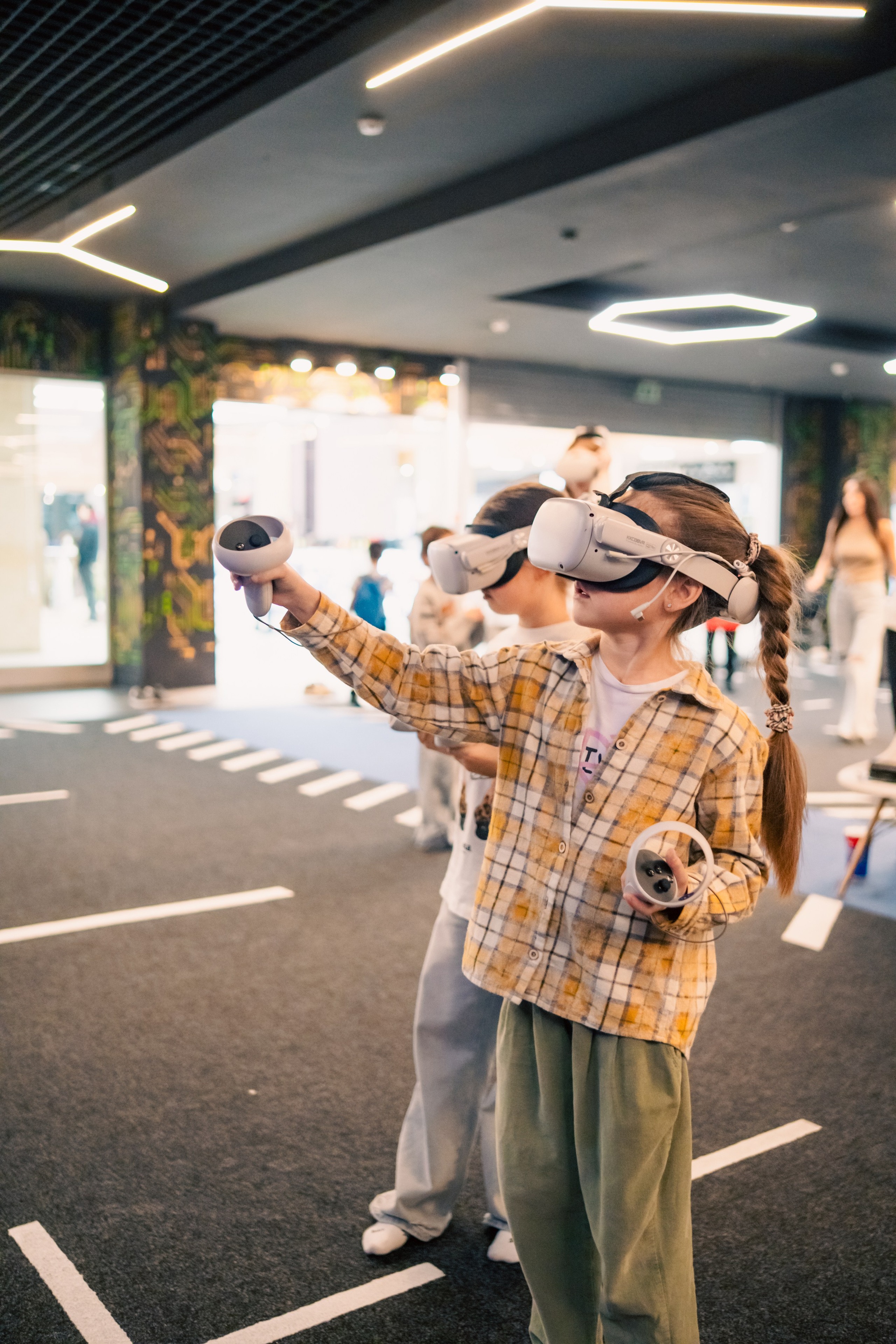 VR April-May. Felixtones