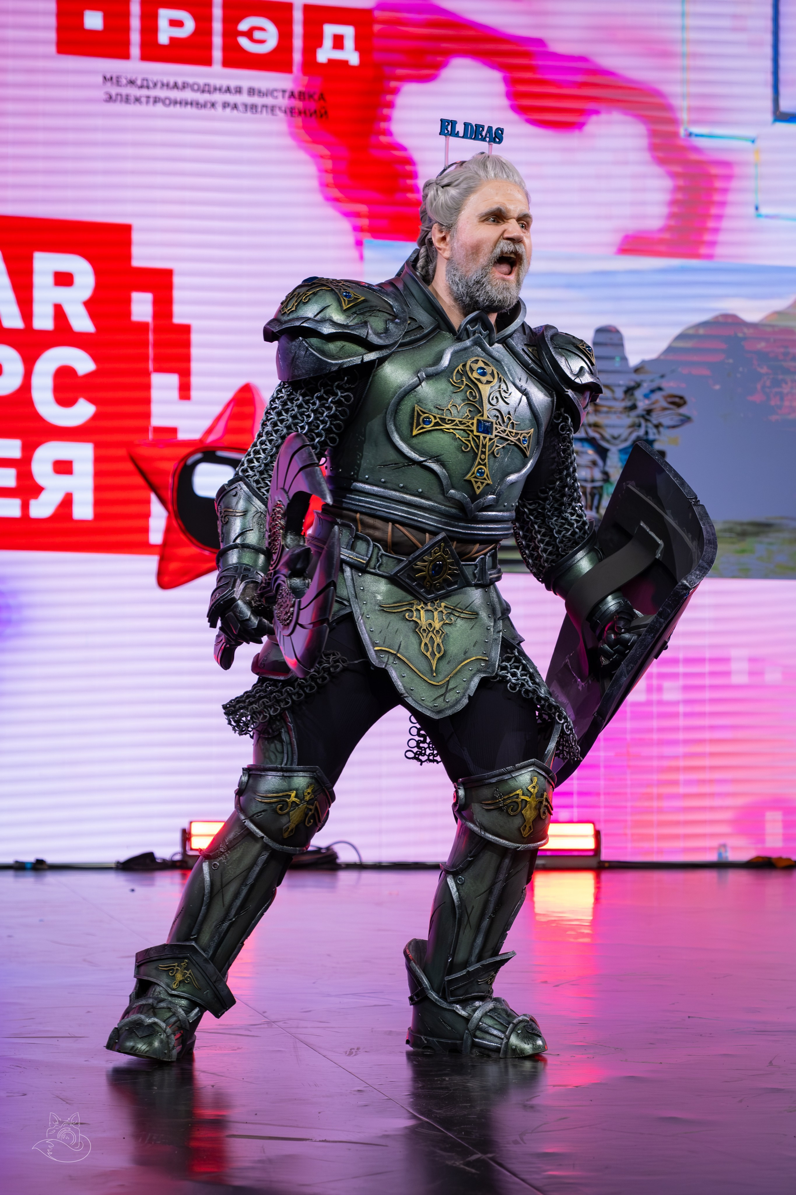 Сцена РЭД ЭКСПО 2024. Косплей фотограф