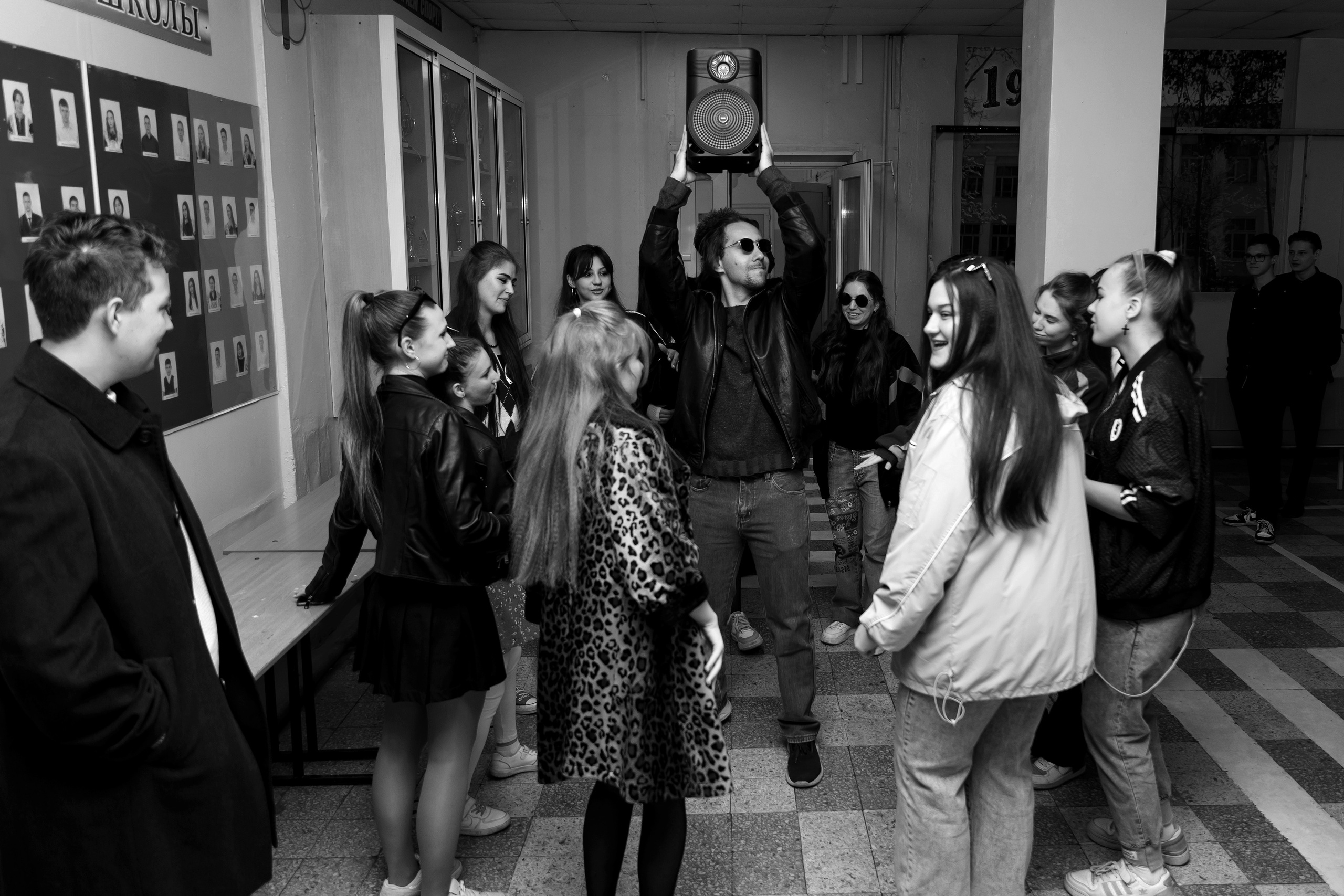 11 класс день не послушания в школе. Фотограф Любовь Корниенко, Примоский край