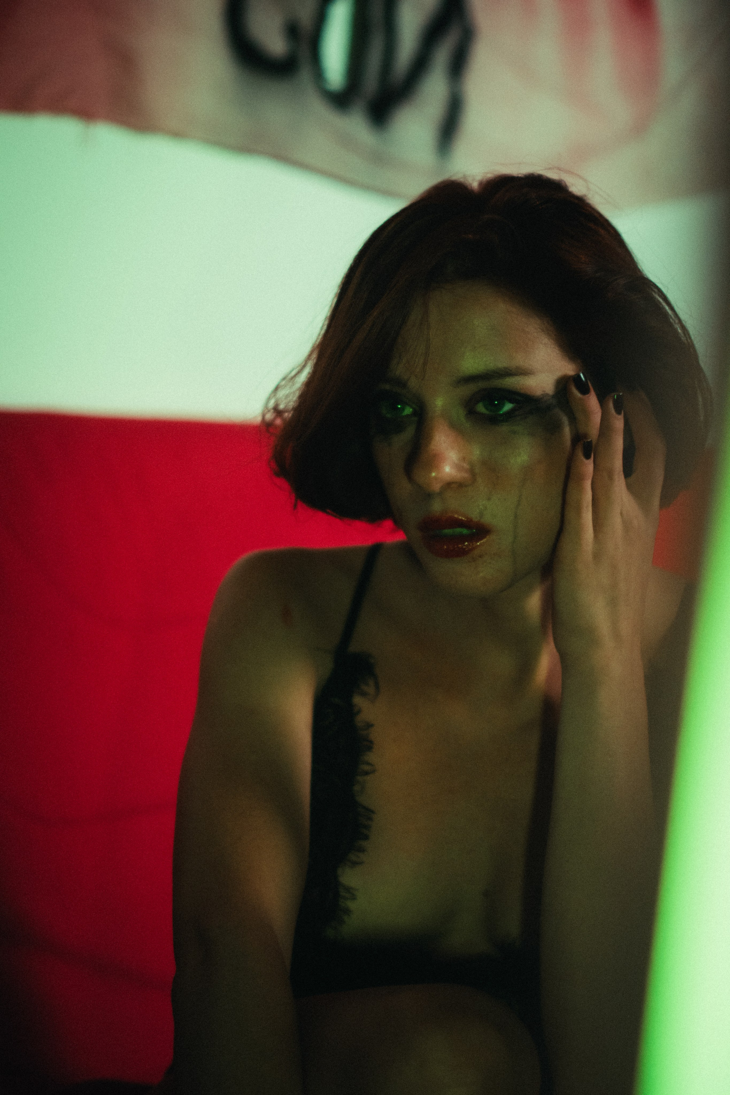 Des millions pour vos bombes des miettes pour nos vies. Фотограф Париж / Photographer Paris