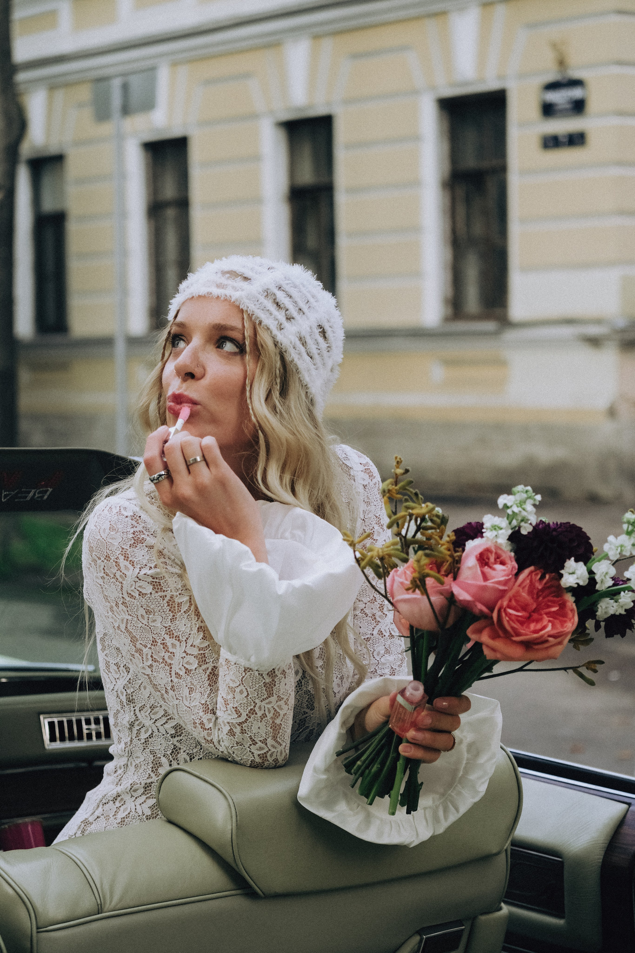 СВАДЕБНАЯ СЬЕМКА С КАБРИОЛЕТОМ В САНТК-ПЕТЕРБУРГЕ НА ПЕТРОГРАДКЕ В ОТЕЛЕ ПАНОРАМИКА. Профессиональный фотограф, Санкт-Петербург — Виктория Богомолова