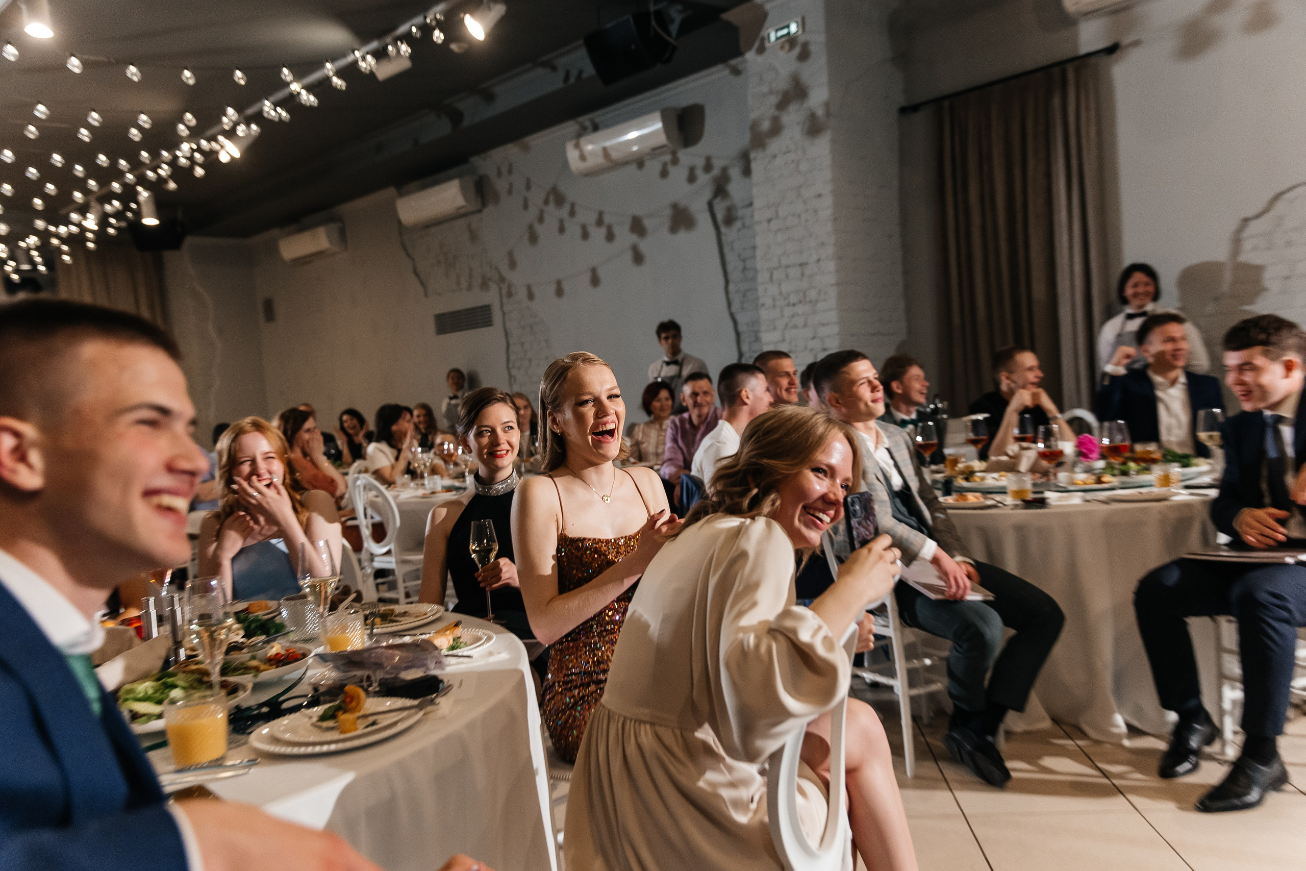 2023-06-23 Выпускной МБОУ СОШ № 10. Фотограф в Красноярске