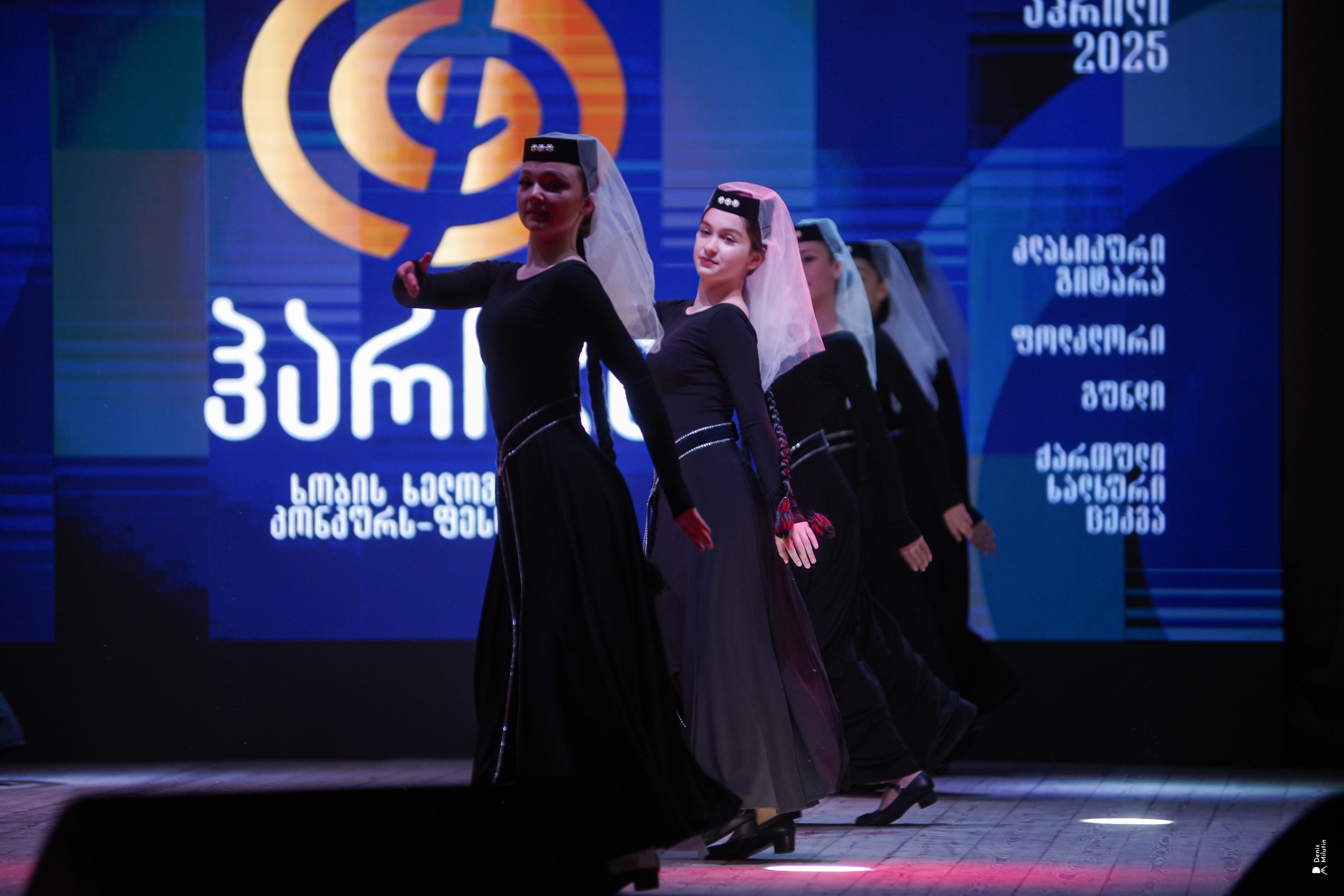 Танцы в Хоби. Портретный фотограф Денис Милютин