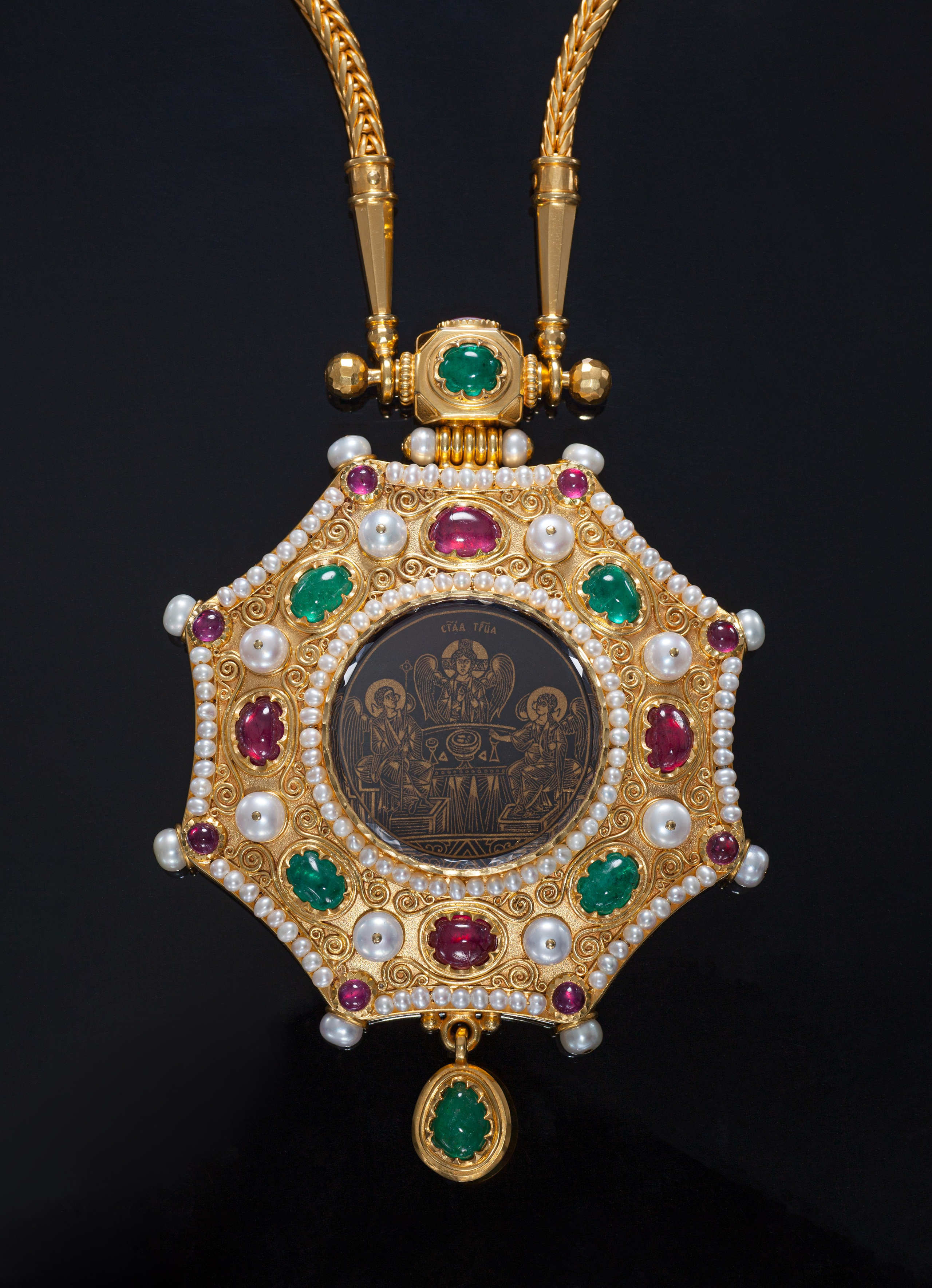 Фотосъемка ювелирных изделий. Предметная фотосъемка в Санкт-Петербурге