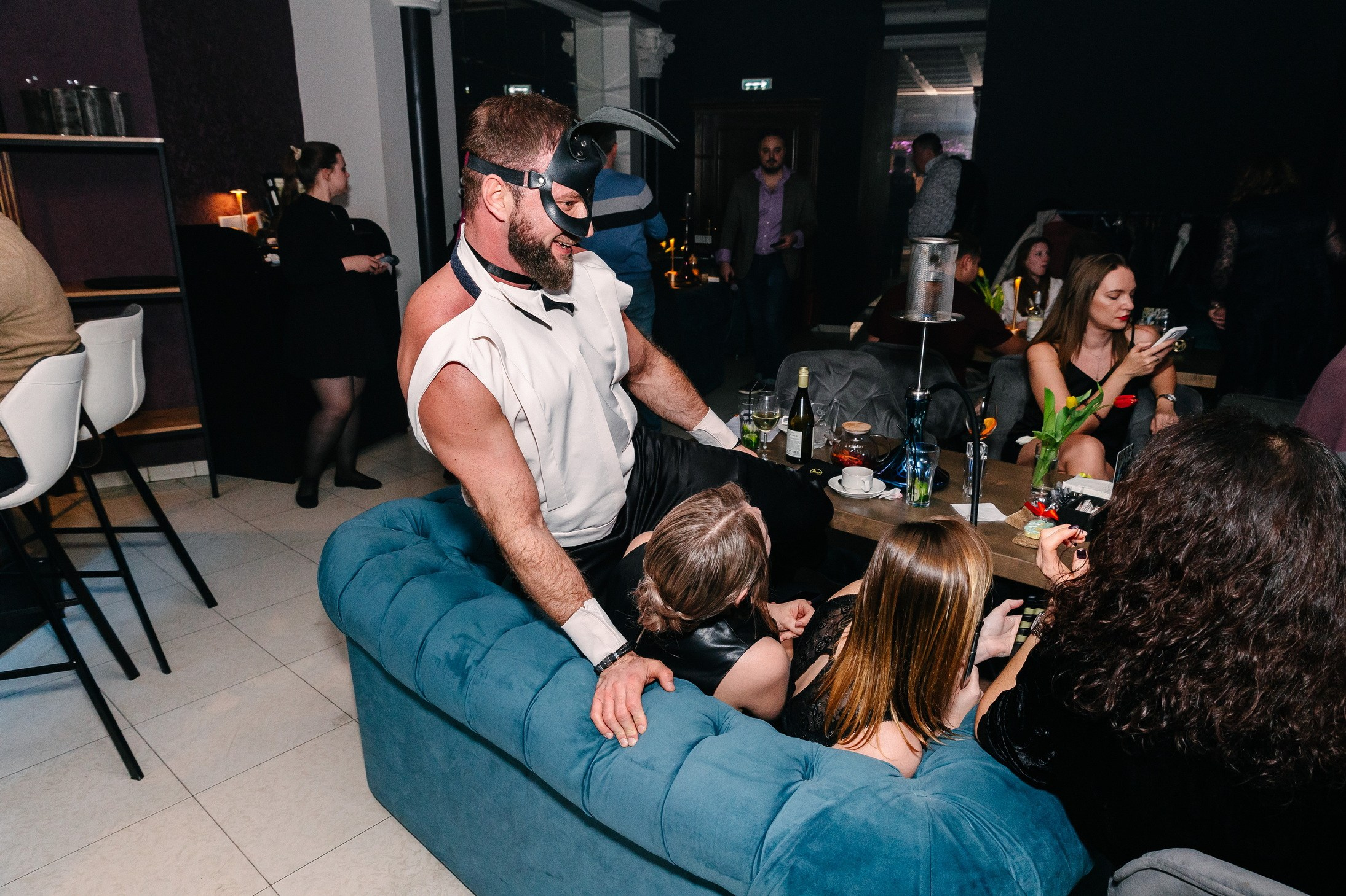 8 марта в лаунж-баре Major 2024. Свадебный, семейный и детский фотограф в Калининграде Елена Кравцова