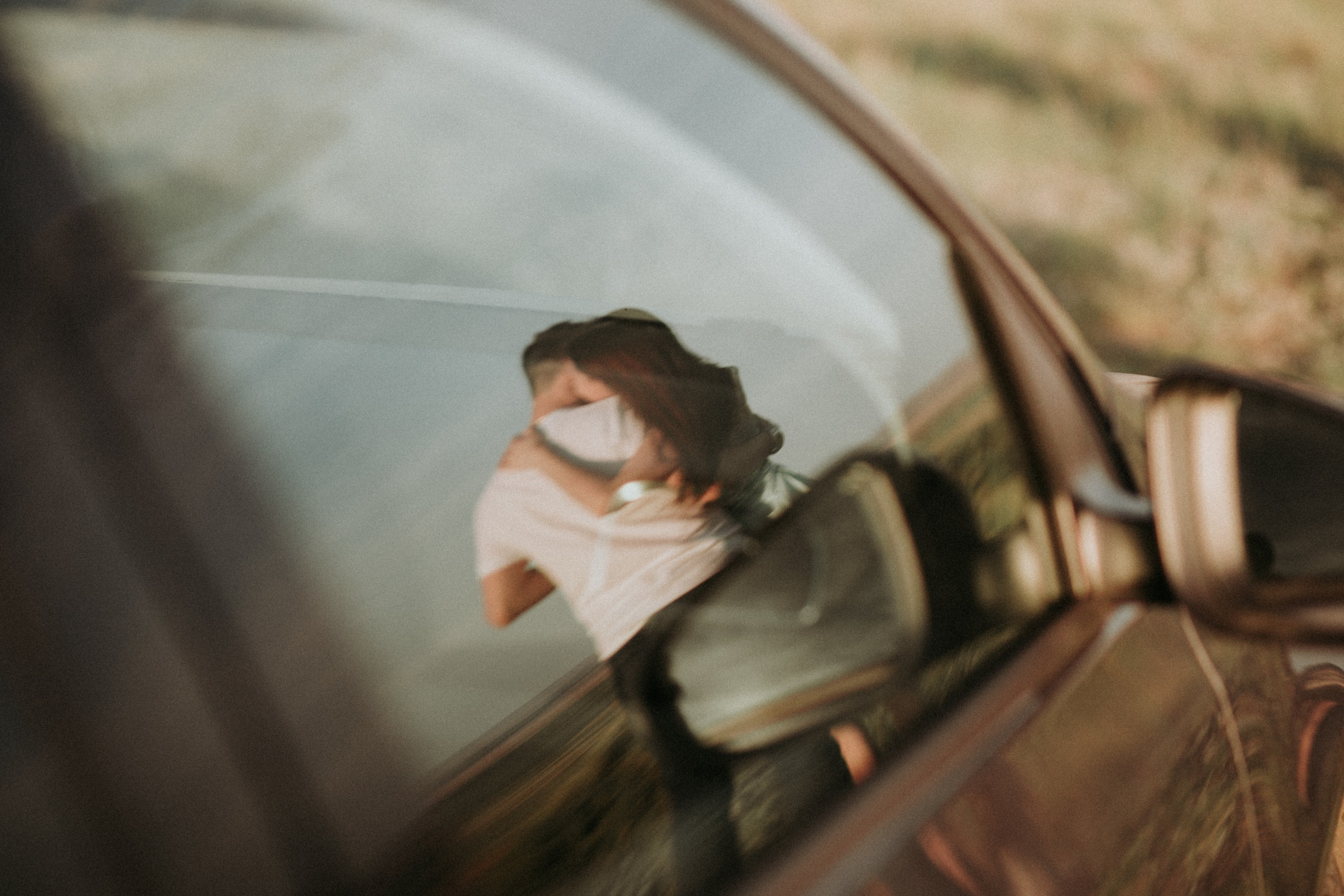 Держаться за руки. Репортажный и свадебный фотограф в Москве Лена Таращенко