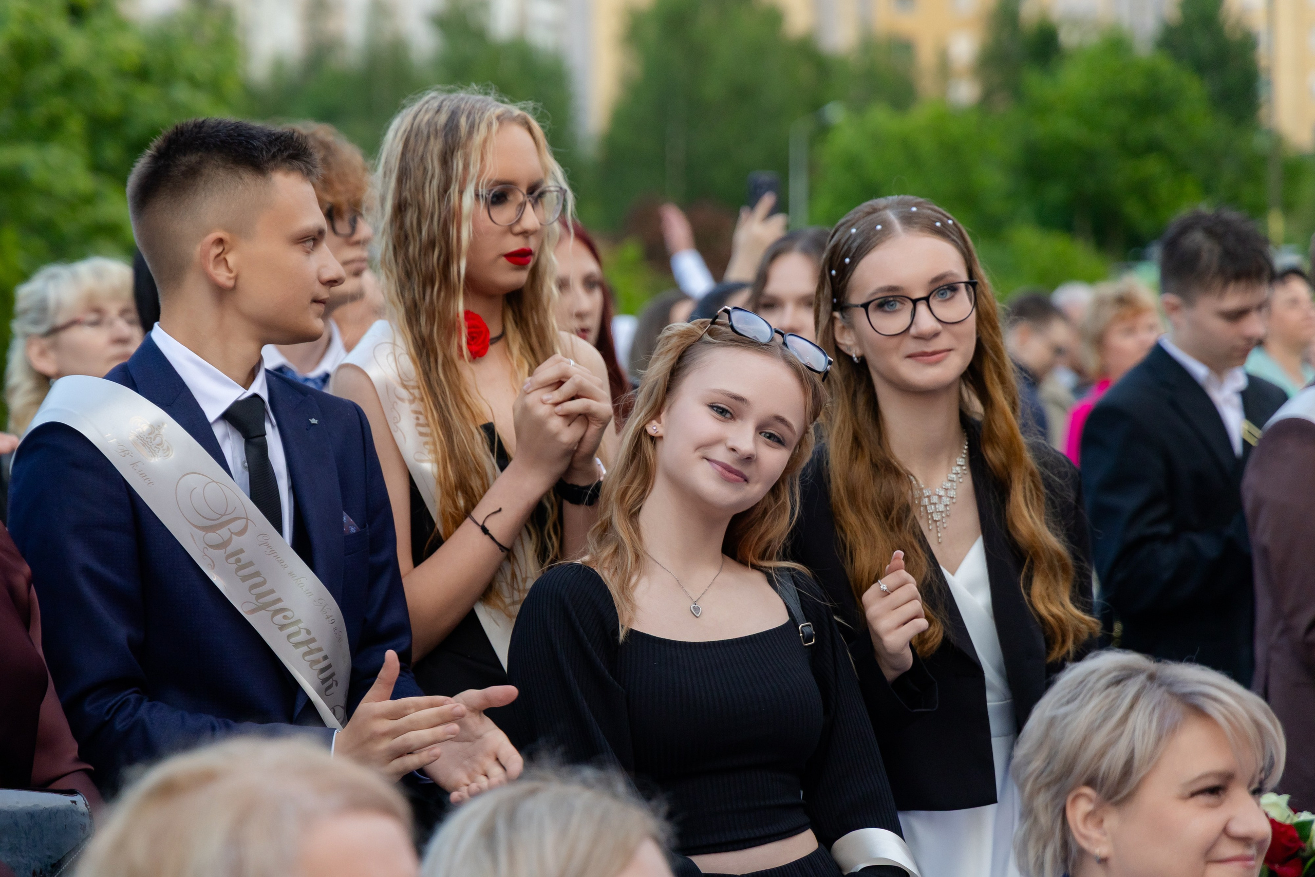 Школьный выпускной 2025 год в Минске, Беларуси. Свадебный фотограф в Минске/Беларуси Сергей Спиридонов