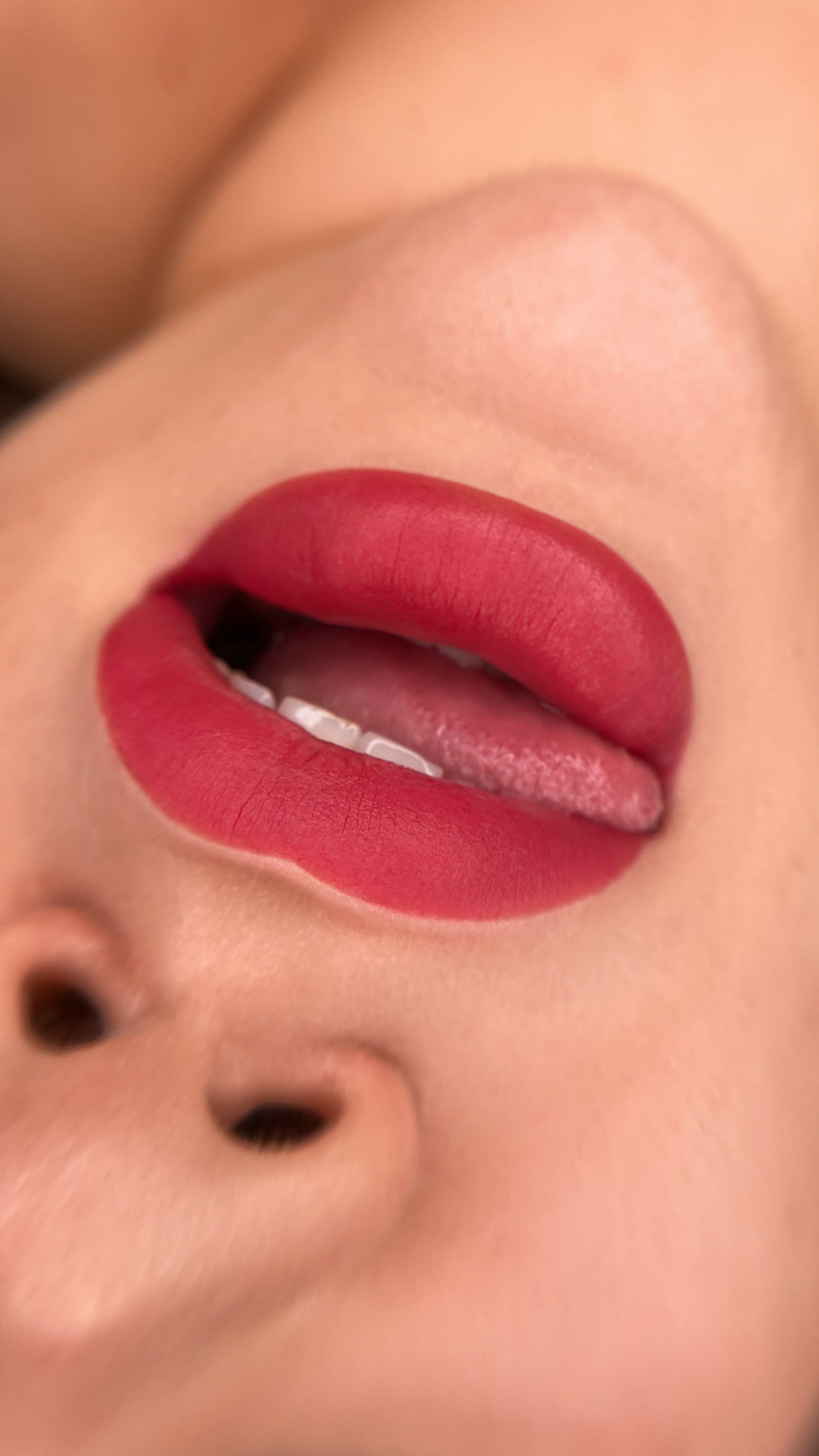 Анастасия. Студия перманентного макияжа, косметологии и массажа SYMMETRY в Москве, м. Киевская