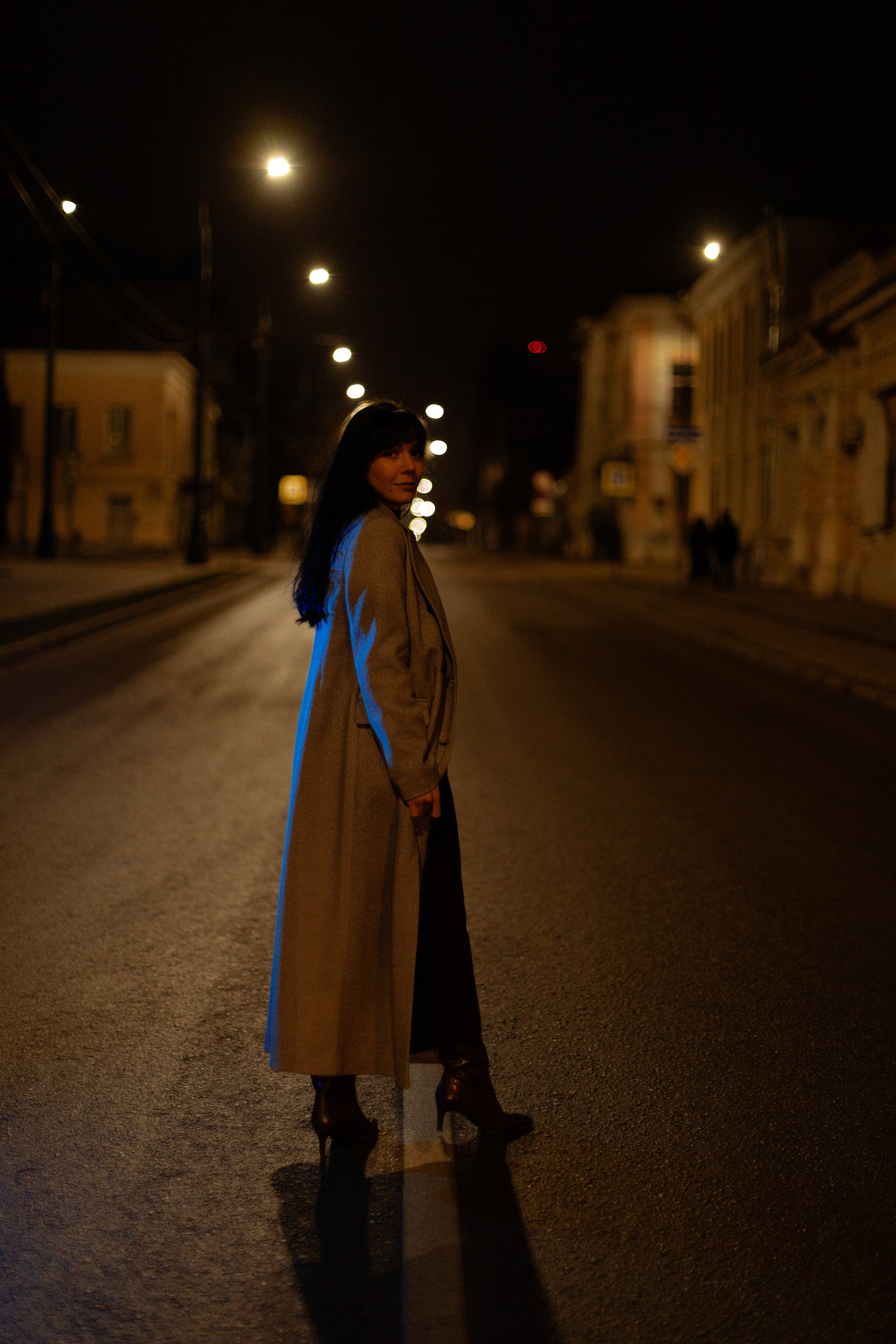 Светлана. Прогулка по ночному городу. Фотограф Мария Щеголькова. Чувственный женский портрет