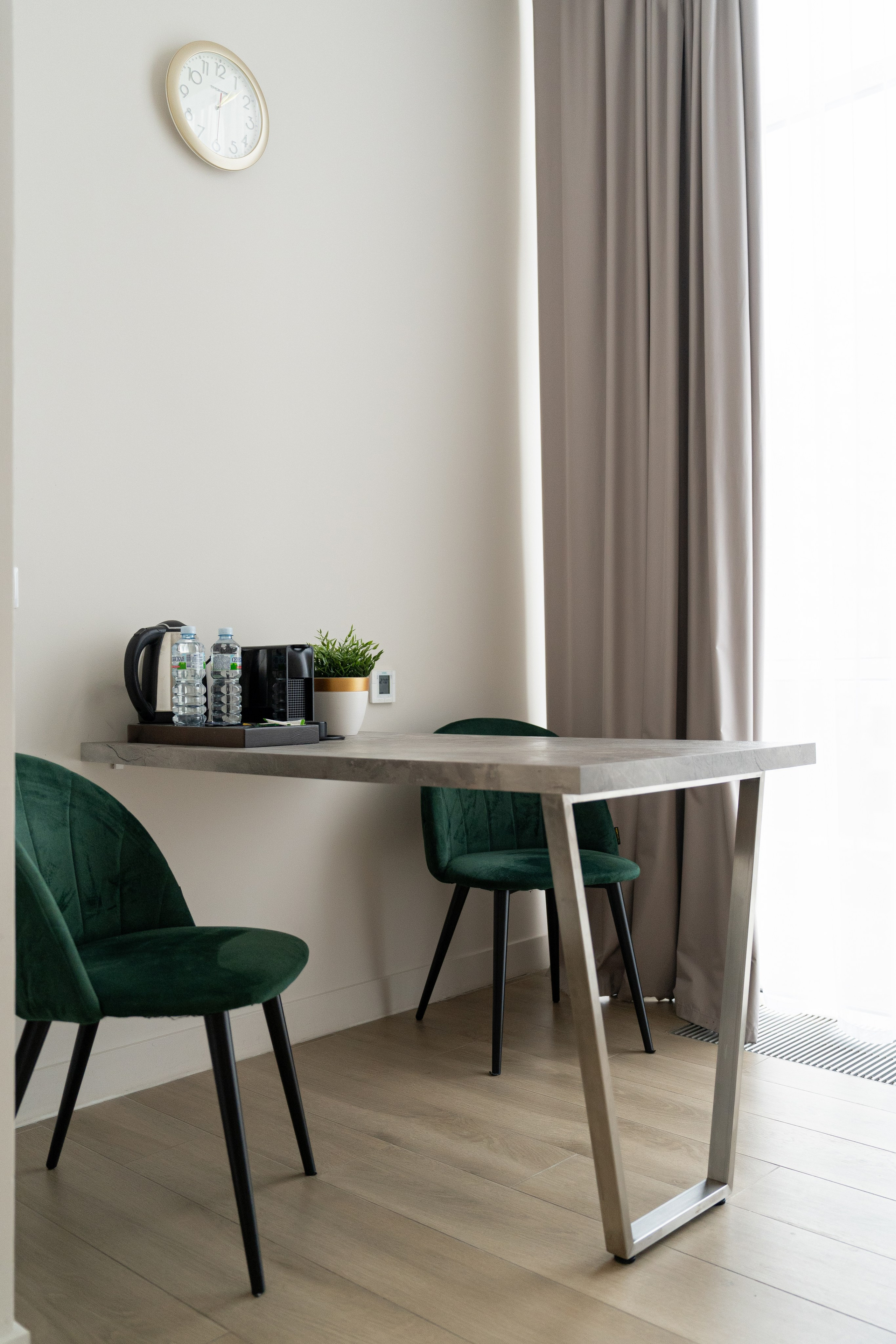 Mirror 4*. Фотограф и видеограф Елена Хмелевская