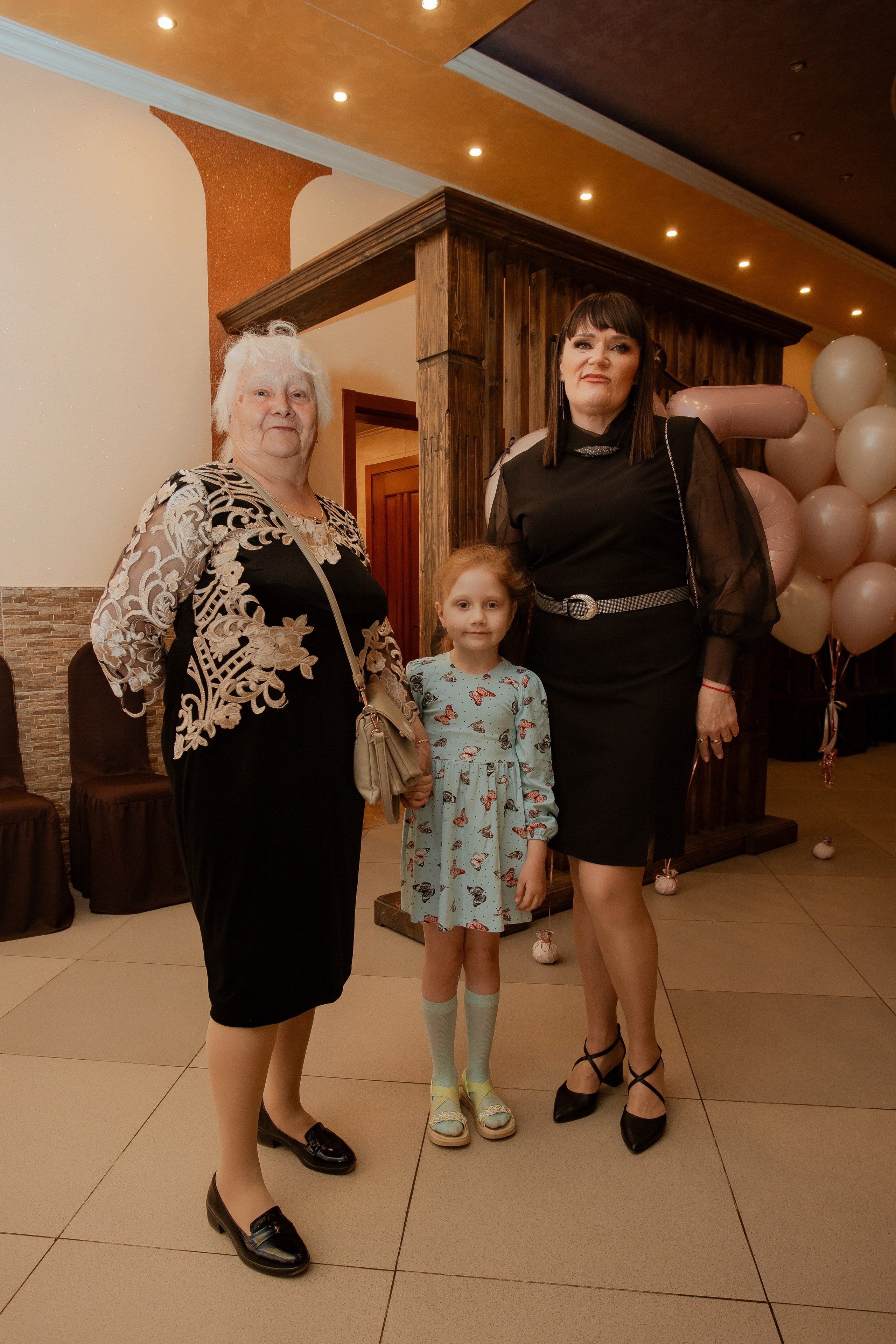 Юбилей Юлии. Семейный фотограф в Вышнем Волочке — Ульяна Иванова | Фотосессии для всей семьи