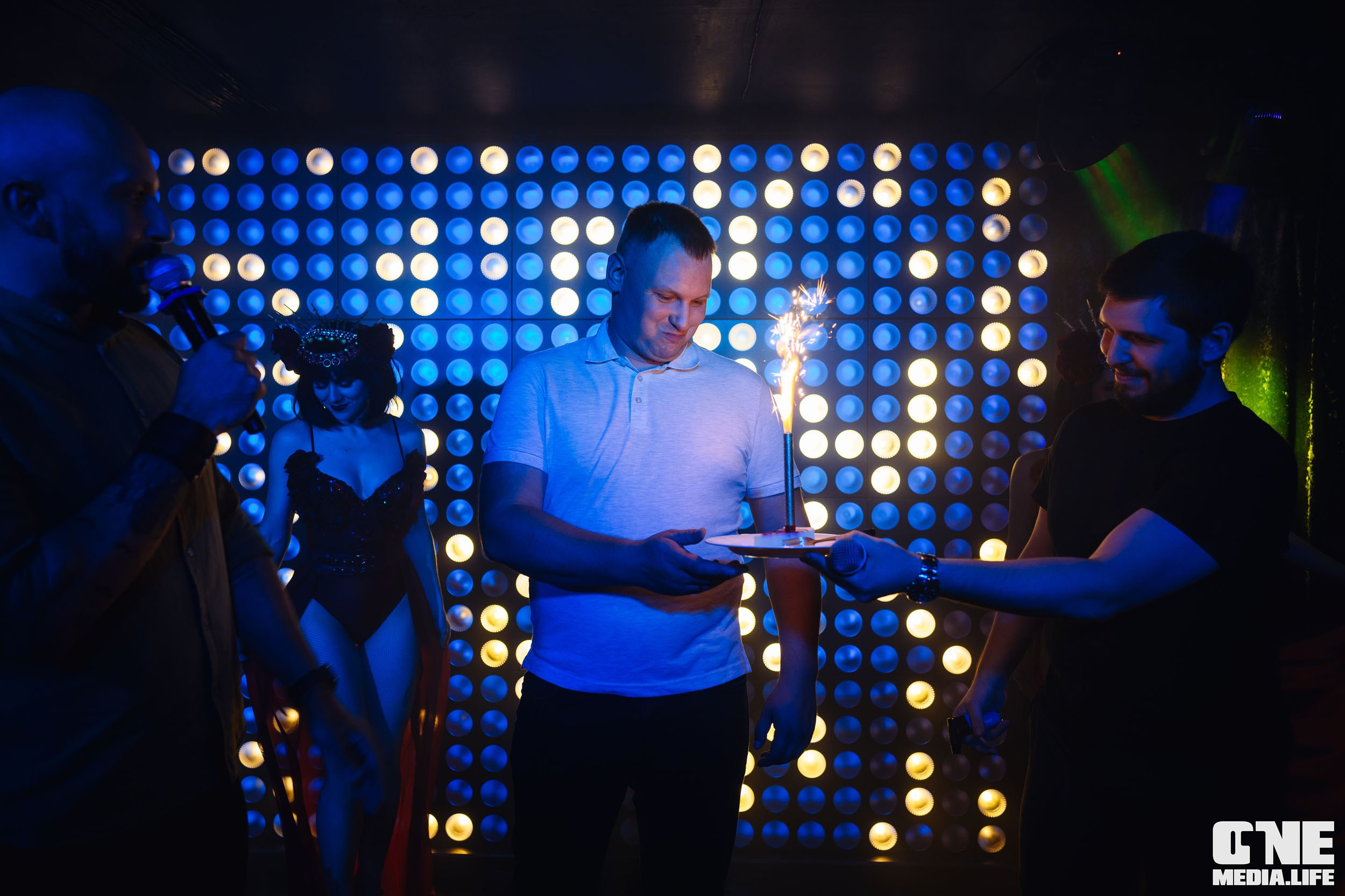 Фоторепортаж из караоке-клуба Эйфория. One Media Life: фоторепортажи, фотоотчеты с мероприятий и заведений