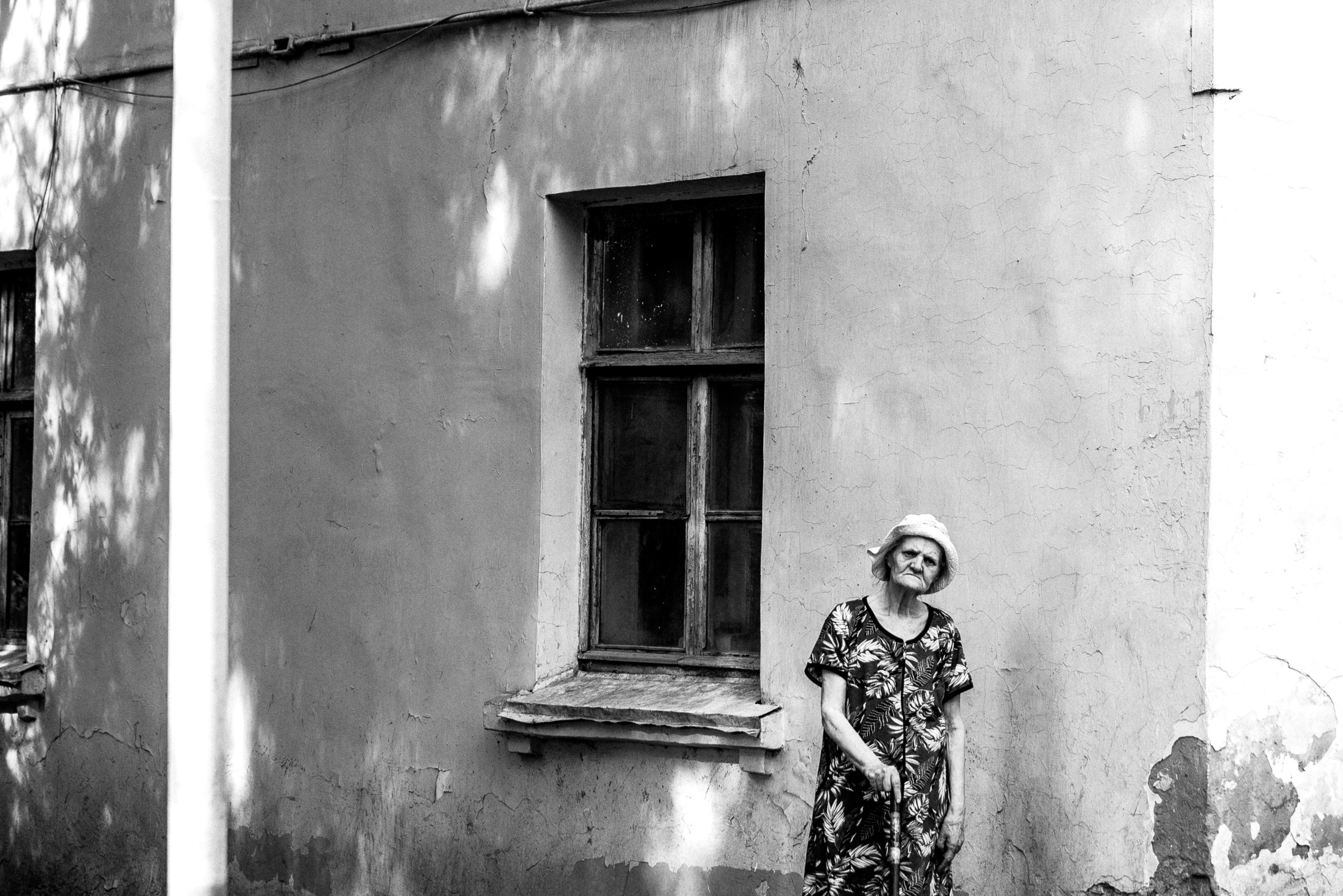 пожилой человек, старость, грусть, бабушка, пожилая женщина, жизнь