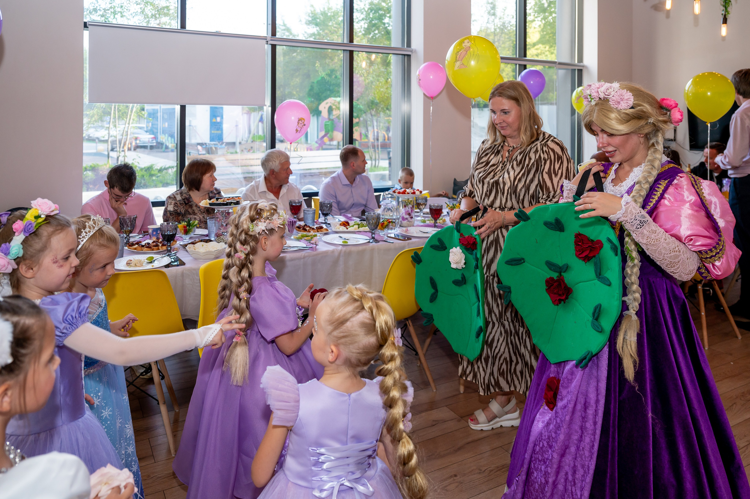 ДР в лофте с фокусником