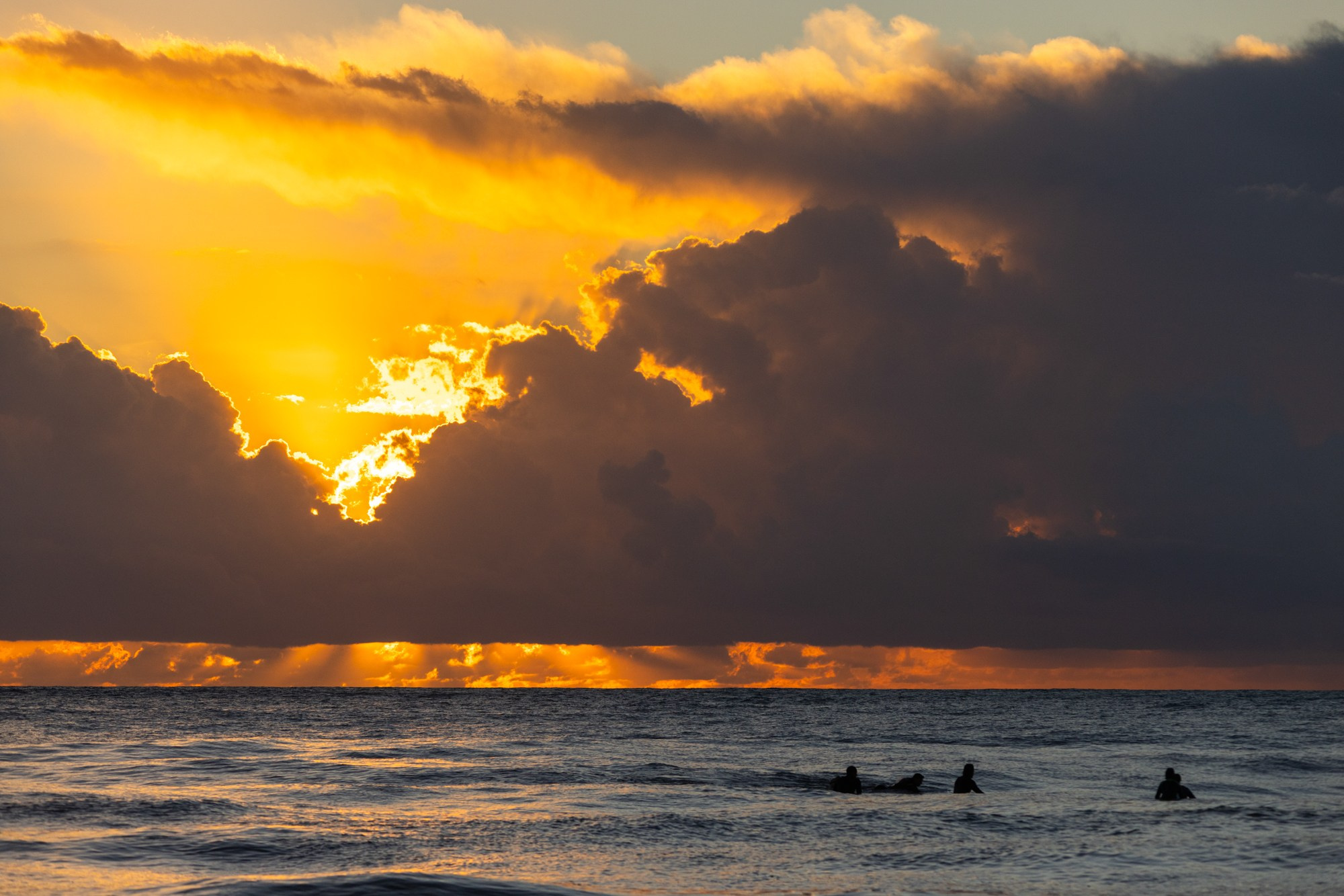 Море и серферы. Репортажный и постановочный Наталья Санникова